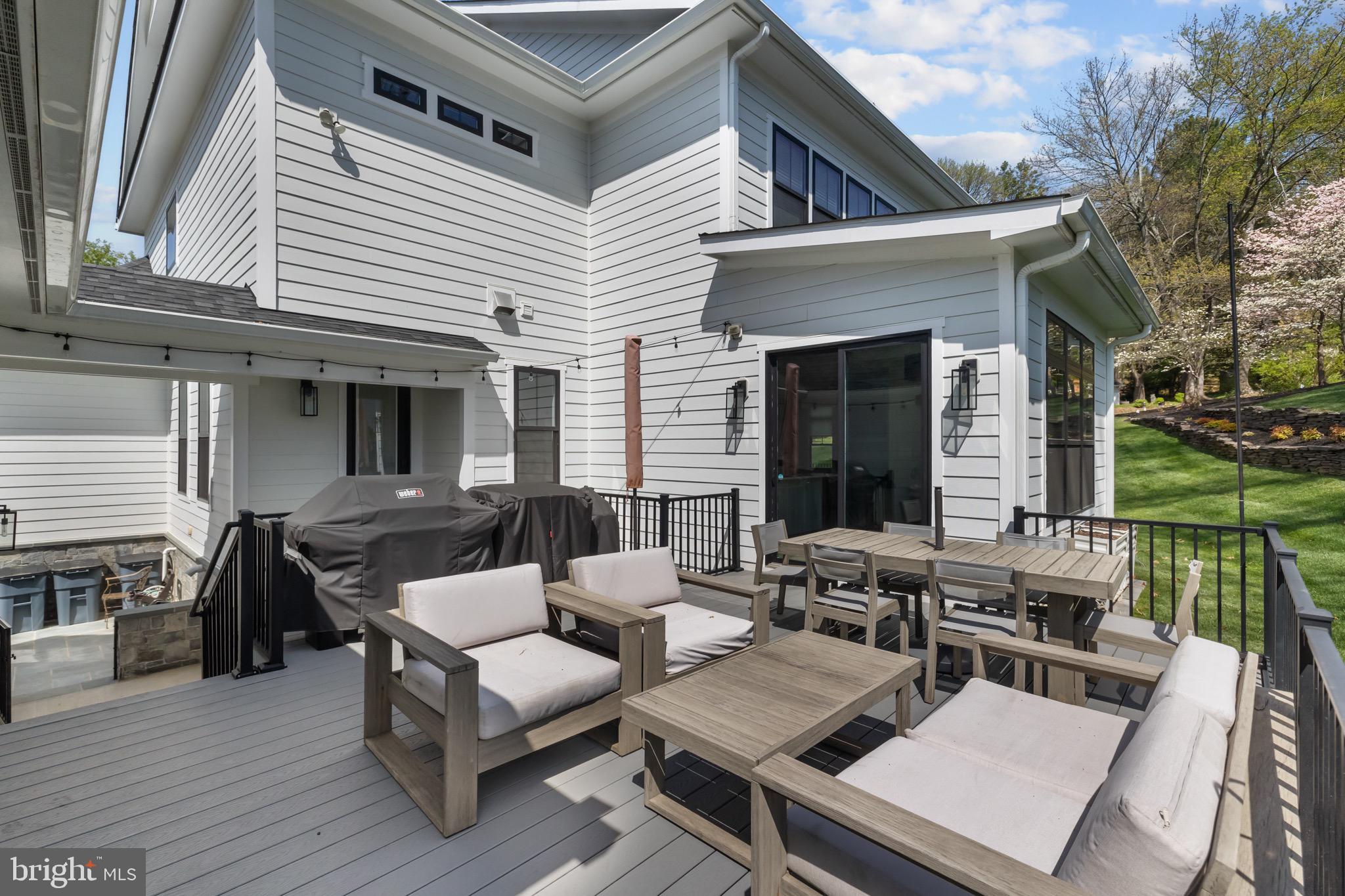 WESTBRIAR COUNTRY CLUB HILLS - Residential