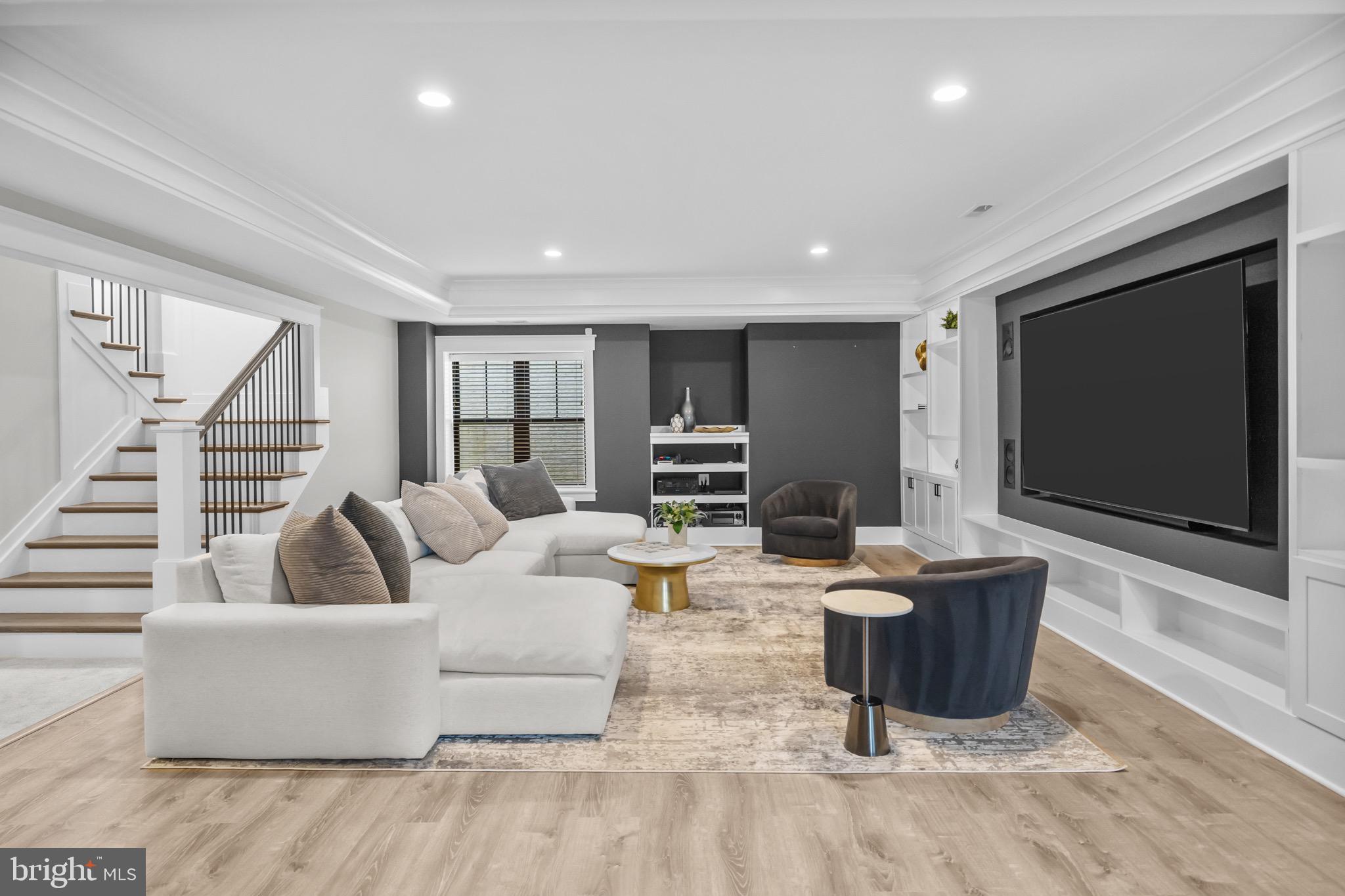 WESTBRIAR COUNTRY CLUB HILLS - Residential