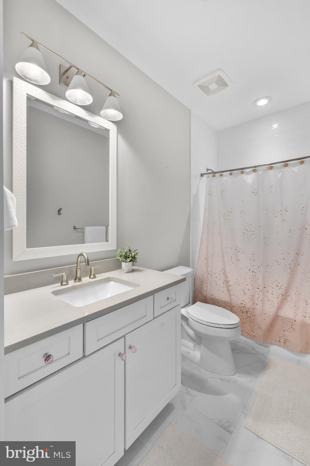 WESTBRIAR COUNTRY CLUB HILLS - Residential