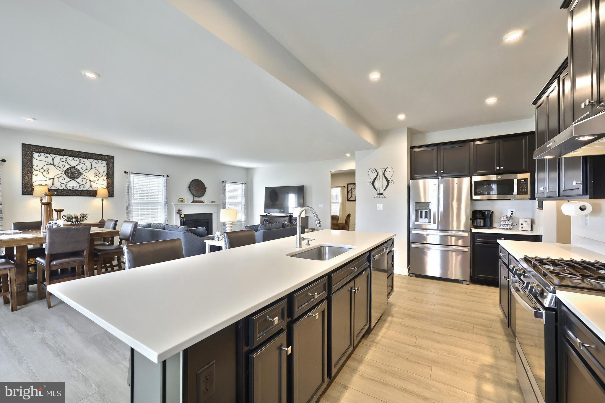 HIGH POINTE AT ROJEN FARMS - Residential