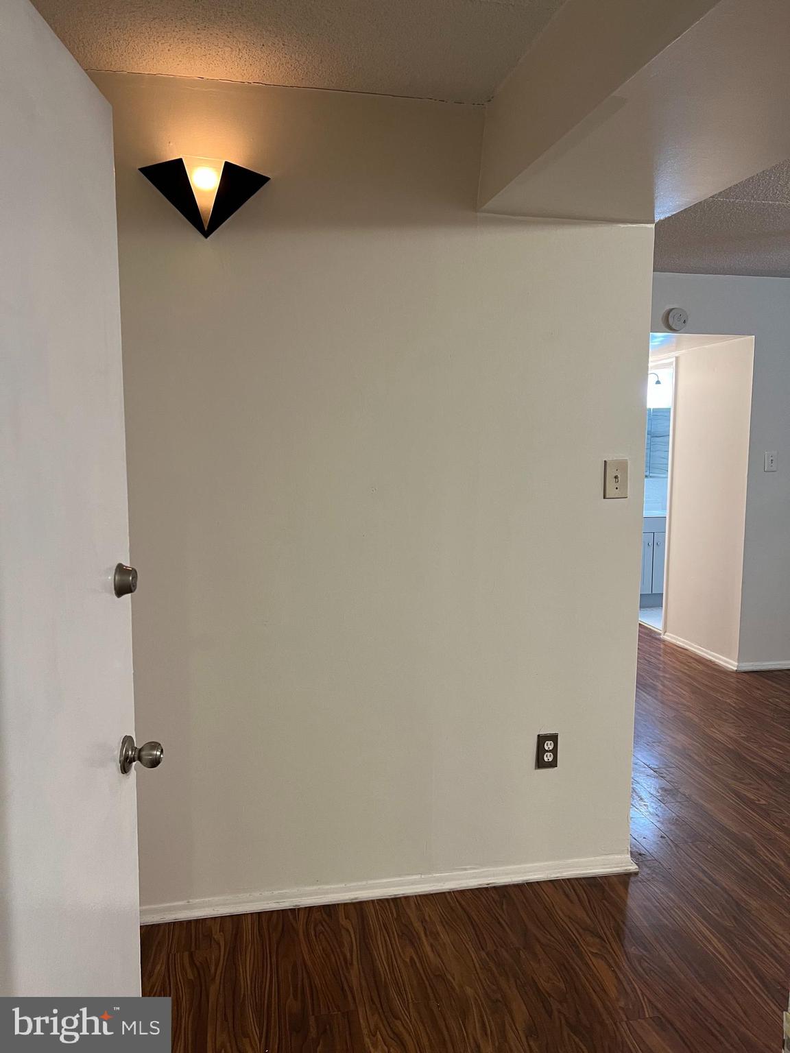 DANBURY VILLAGE - Residential