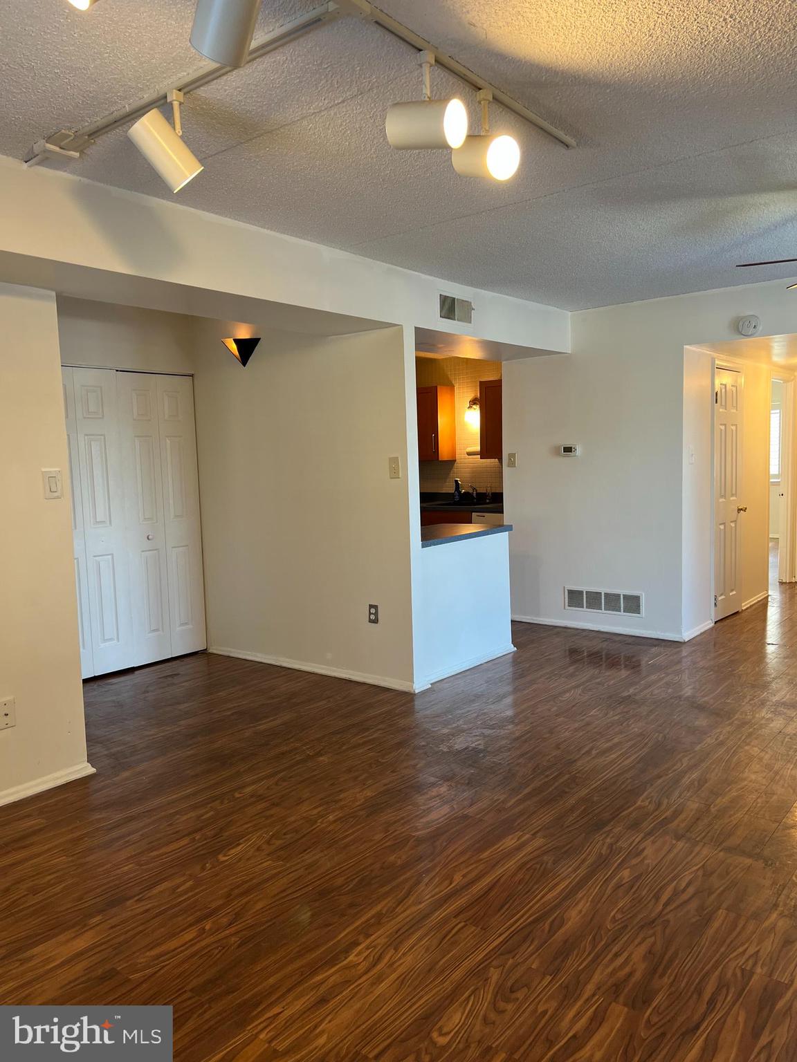DANBURY VILLAGE - Residential