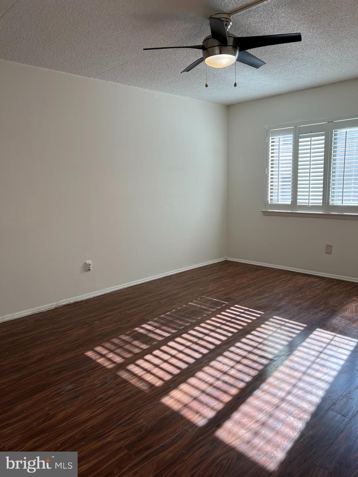 DANBURY VILLAGE - Residential