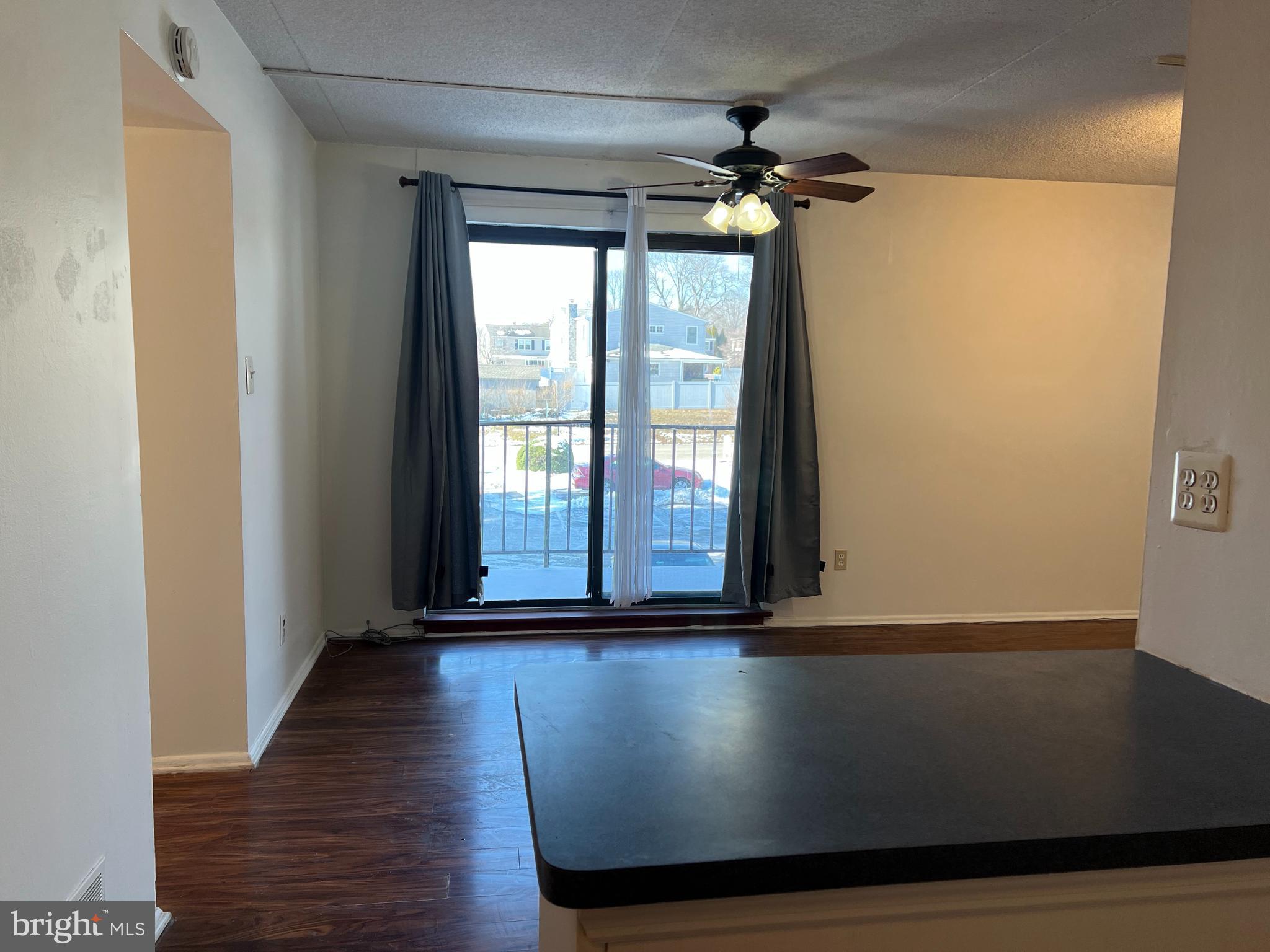 DANBURY VILLAGE - Residential