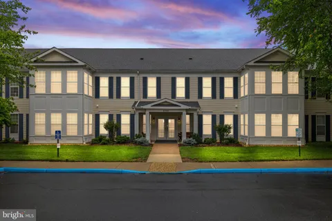 6704 Holly Farm Lane Unit 203, New Baltimore, VA 20187 - MLS#: VAFQ2016462