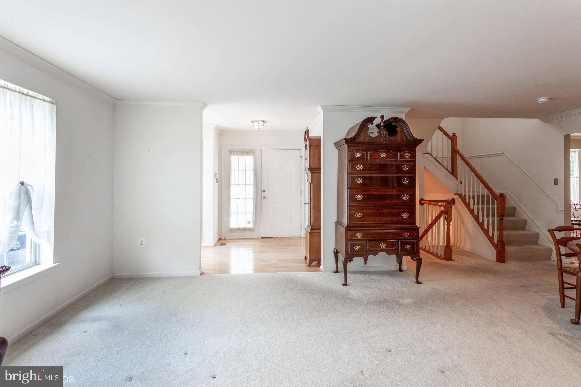 GOLDSBOROUGH MANOR - Residential