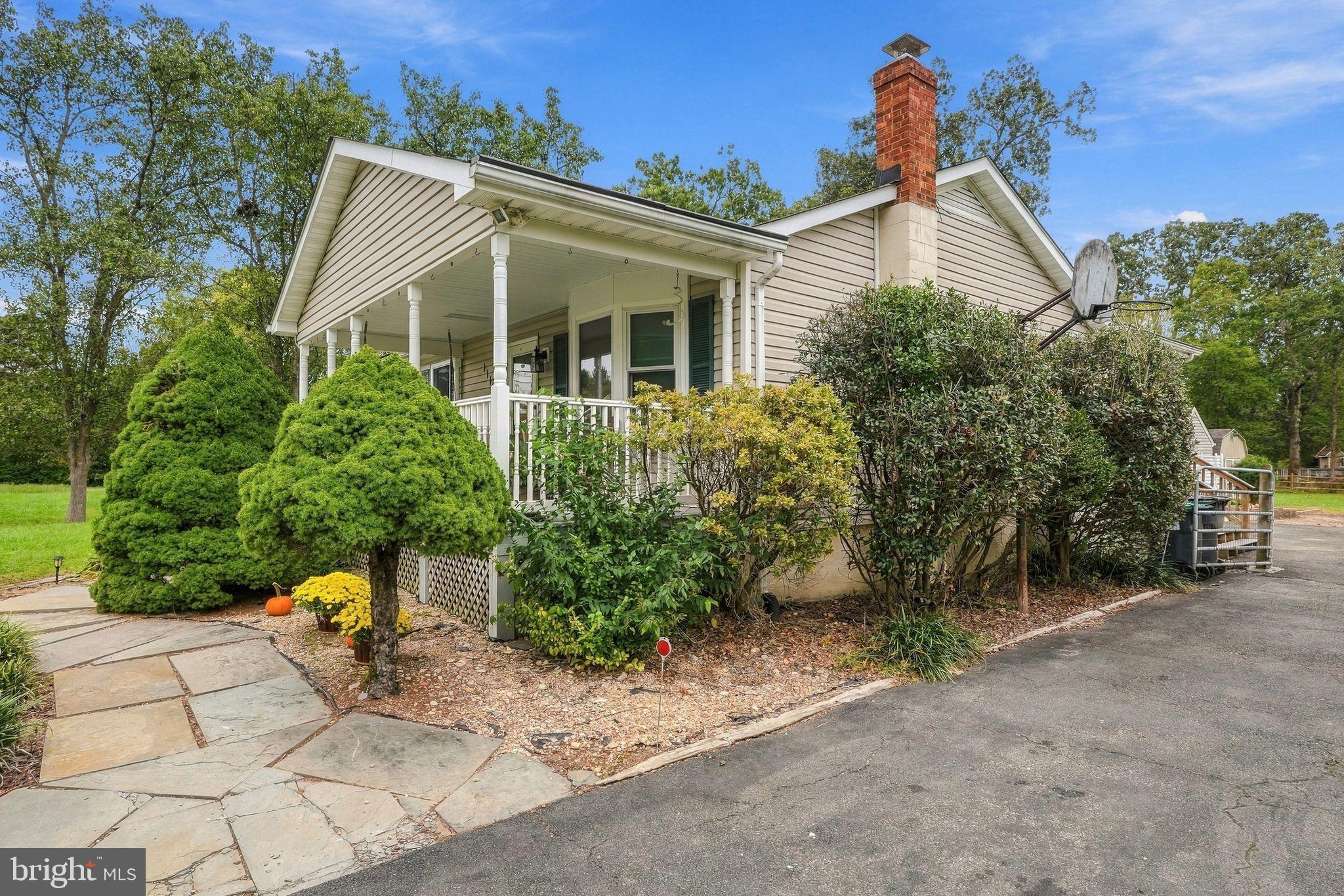 11115 CEDAR LANE