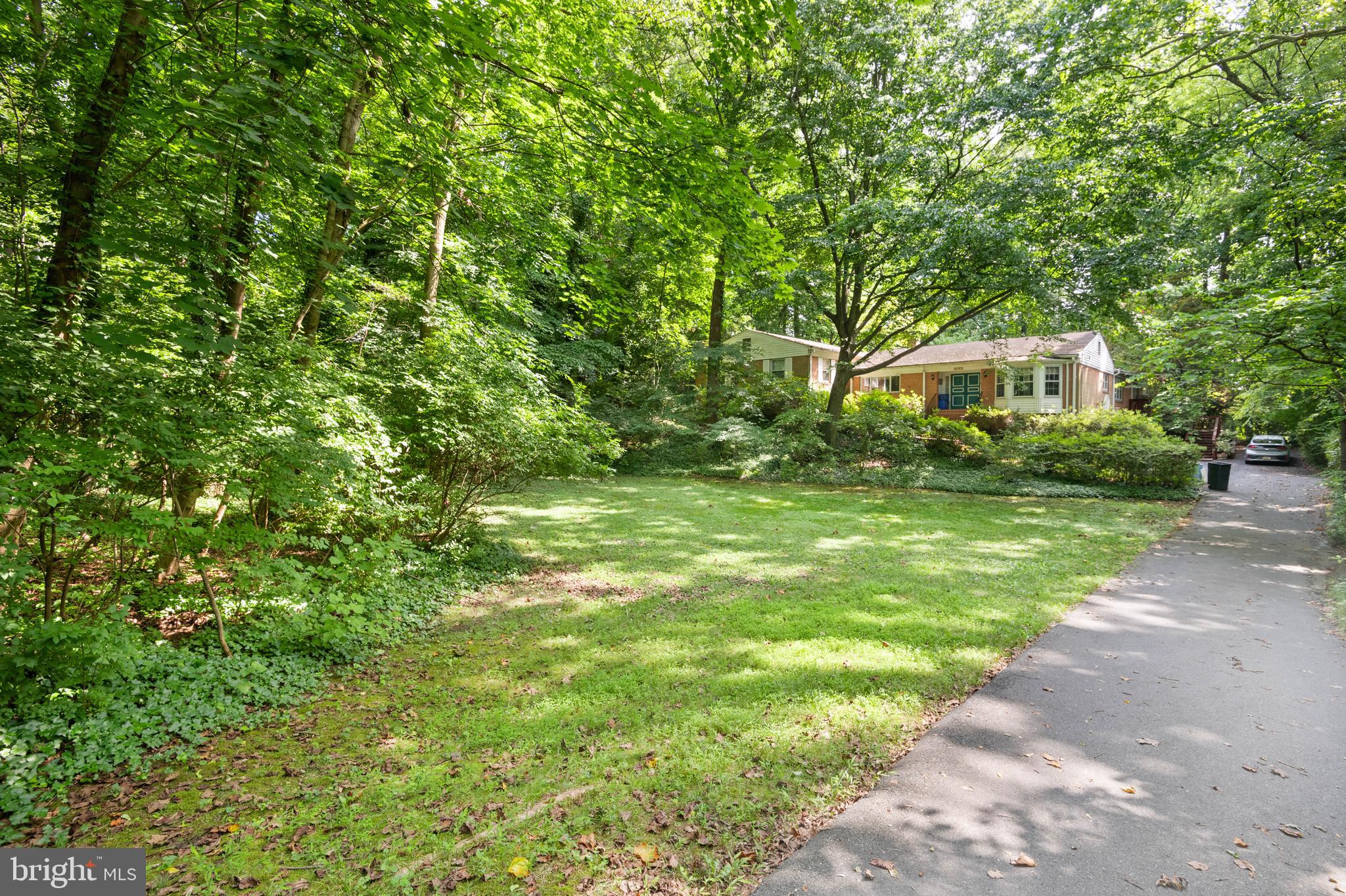 BRADLEY HILLS GROVE - Residential