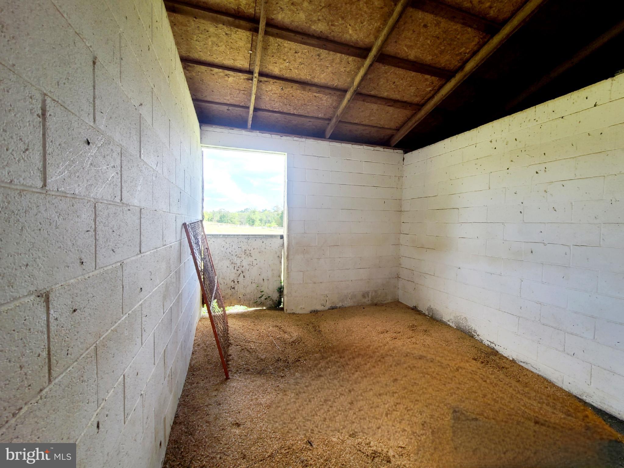 HUNT VALLEY - Residential Lease