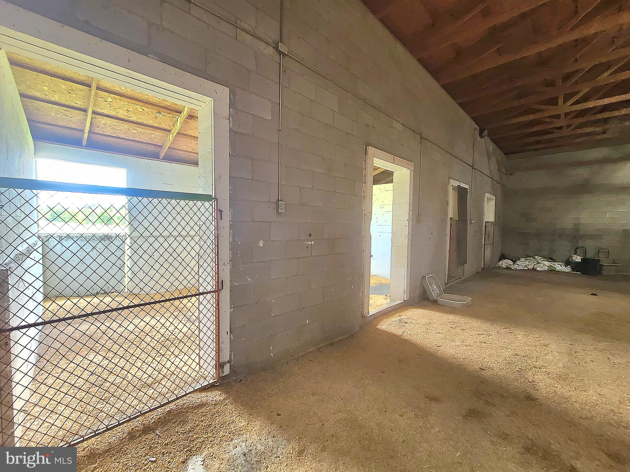 HUNT VALLEY - Residential Lease