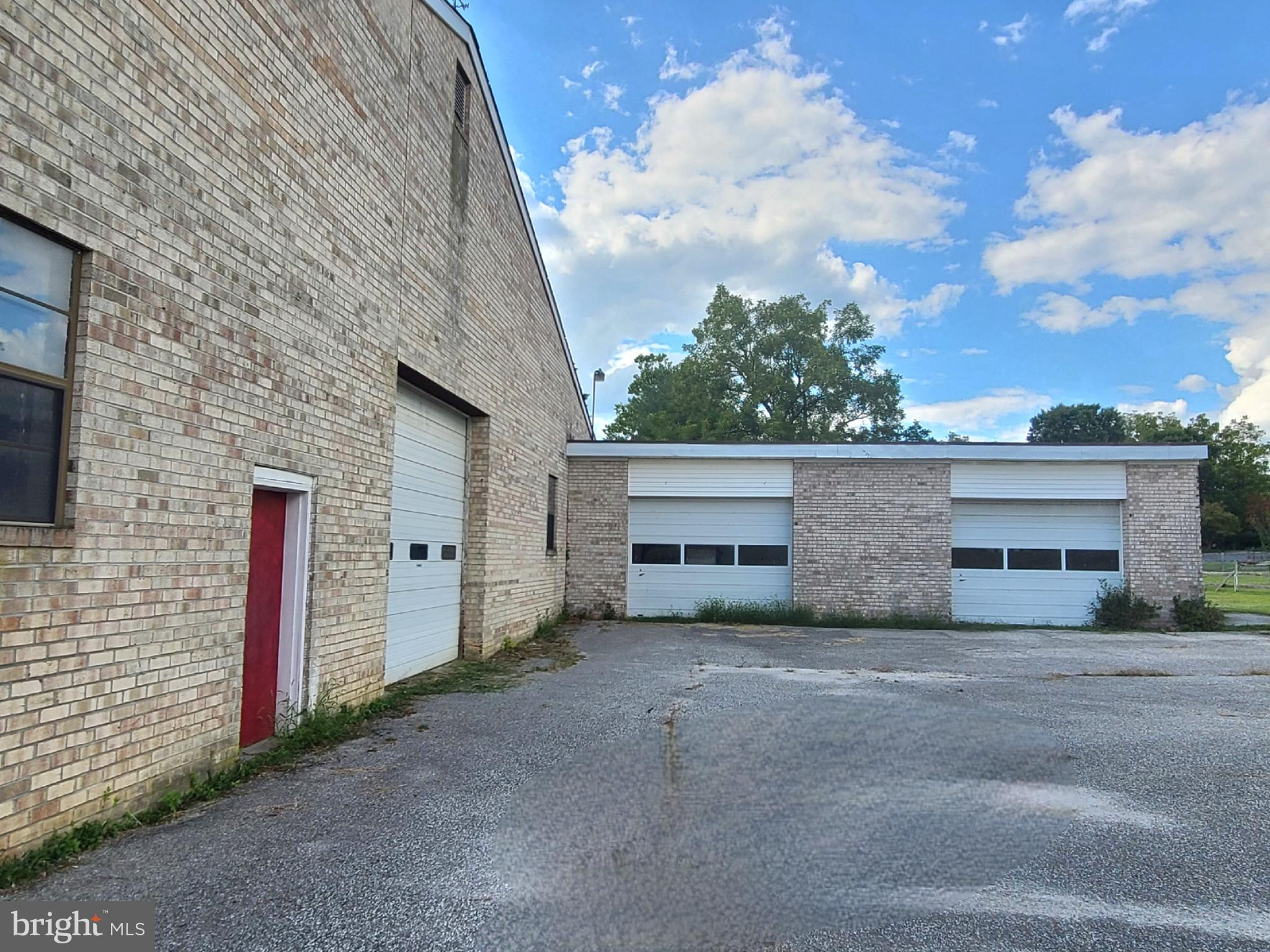 HUNT VALLEY - Residential Lease