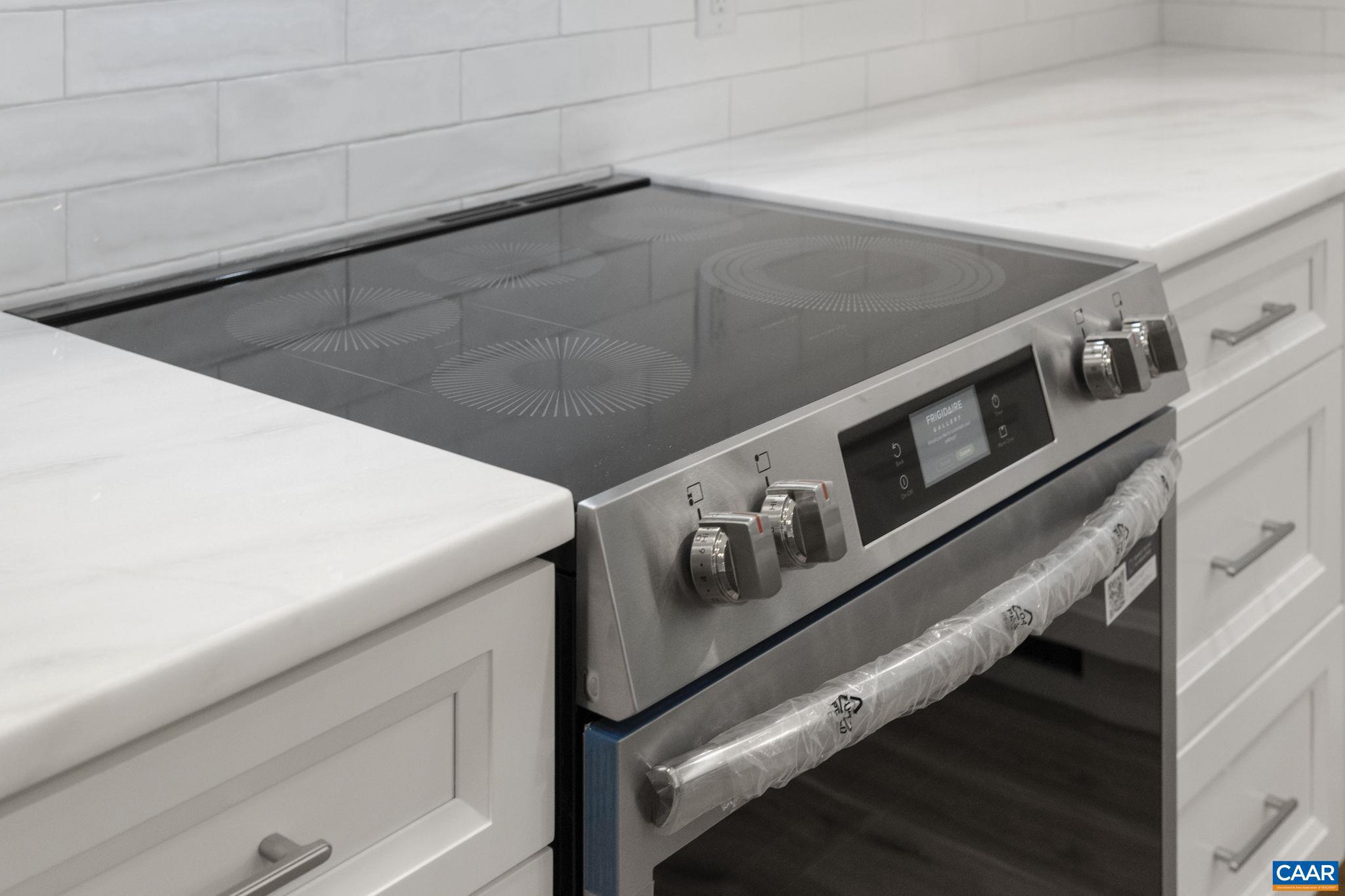 LAKE MONTICELLO - Residential