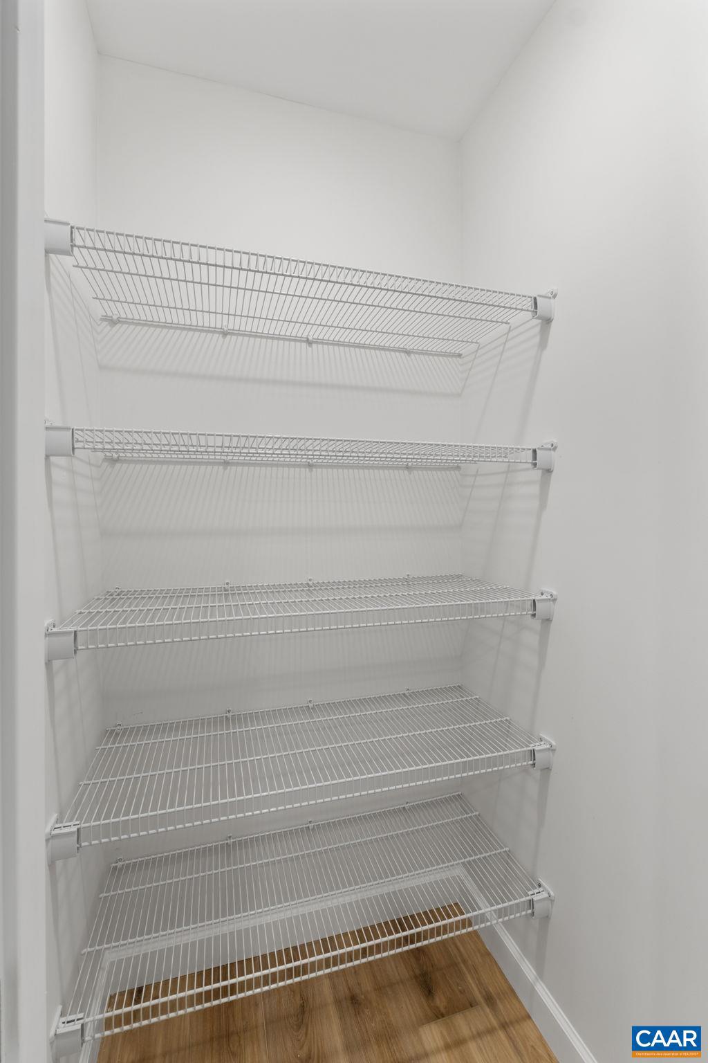 LAKE MONTICELLO - Residential