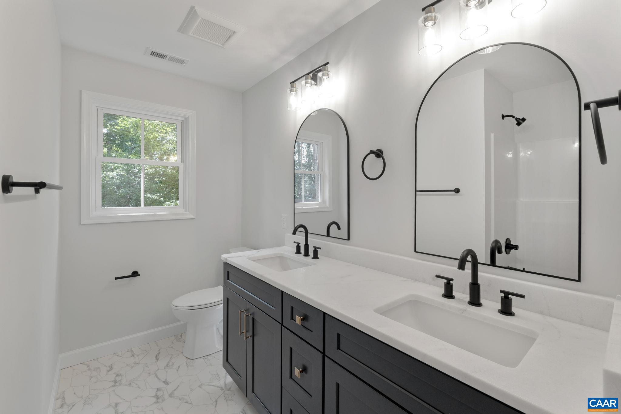 LAKE MONTICELLO - Residential