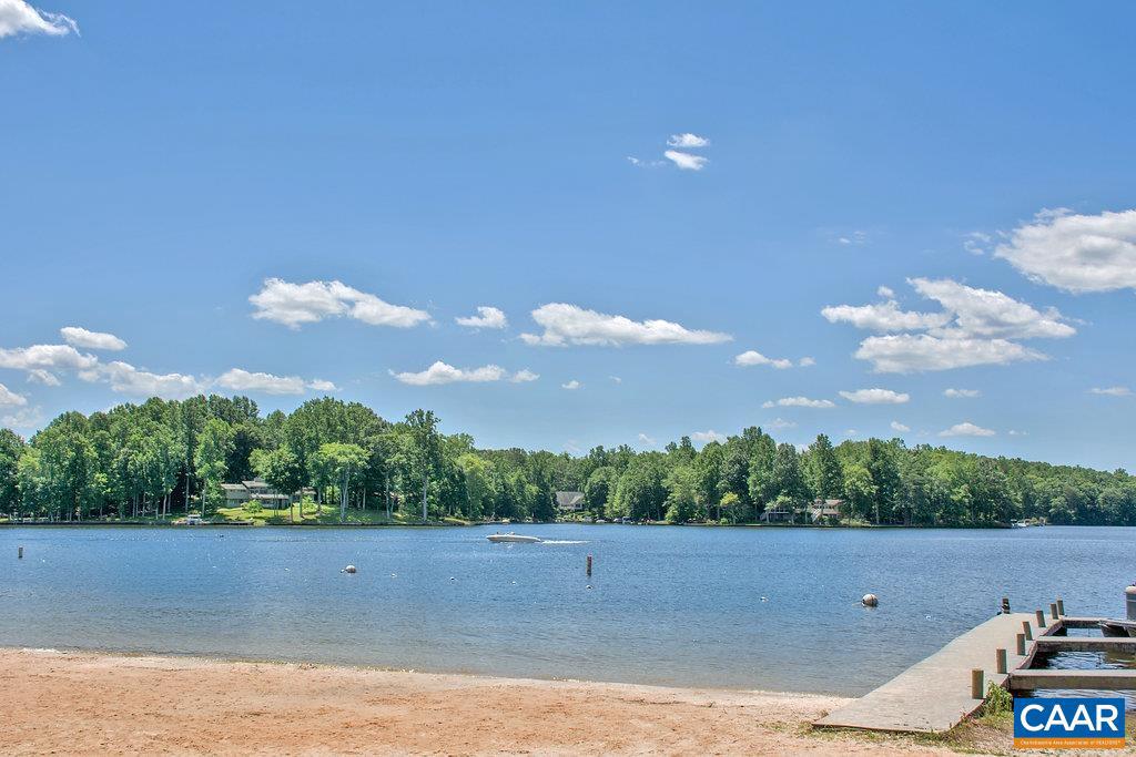 LAKE MONTICELLO - Residential