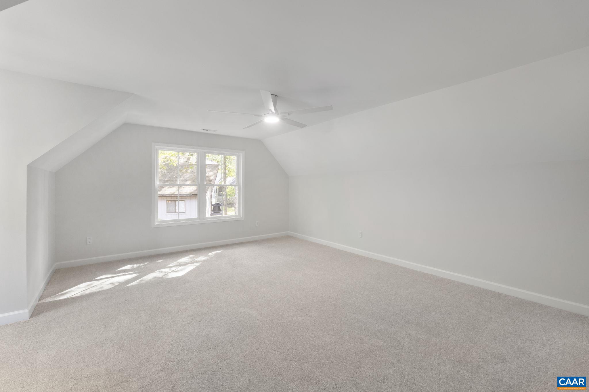 LAKE MONTICELLO - Residential