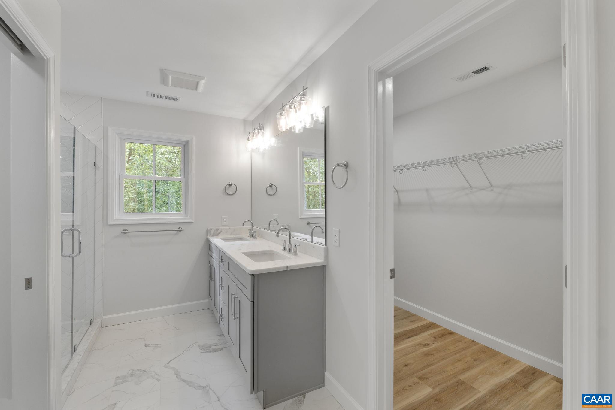 LAKE MONTICELLO - Residential