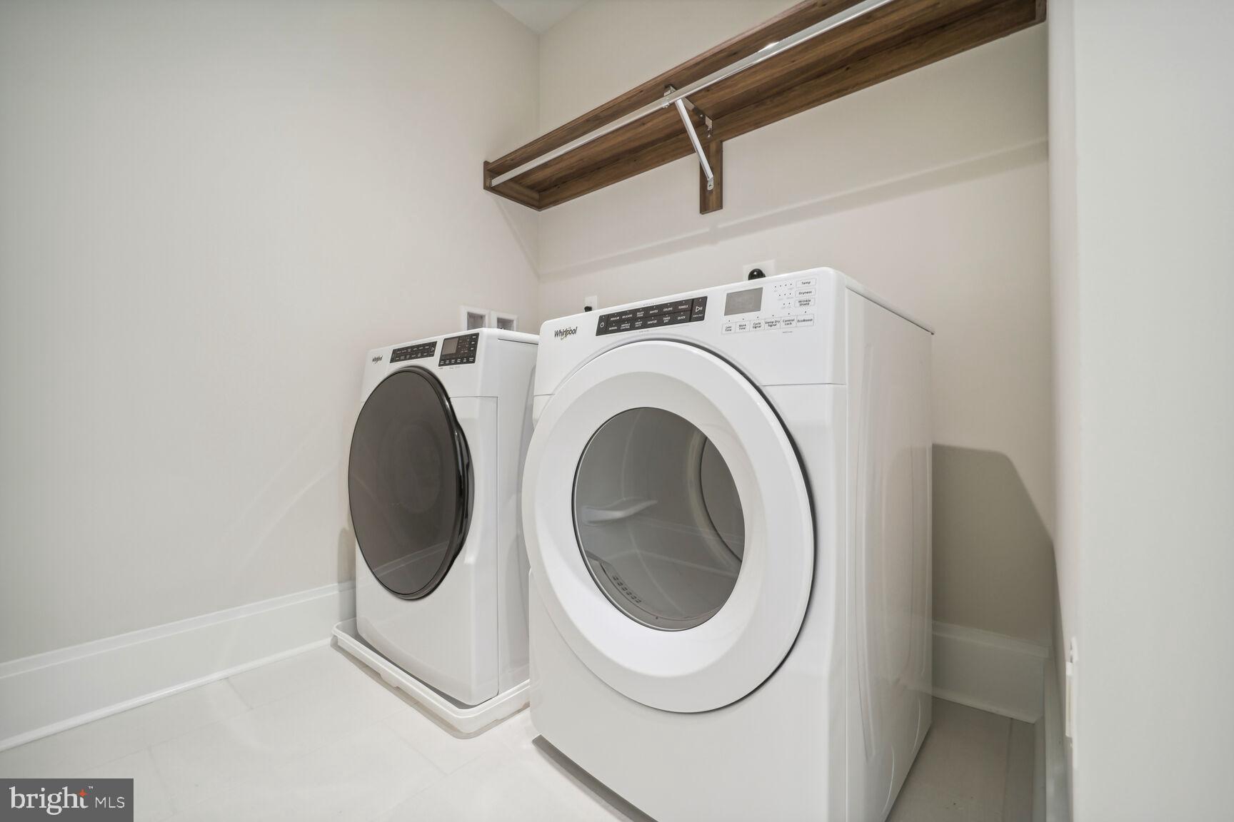 TYSONS CORNER - Residential