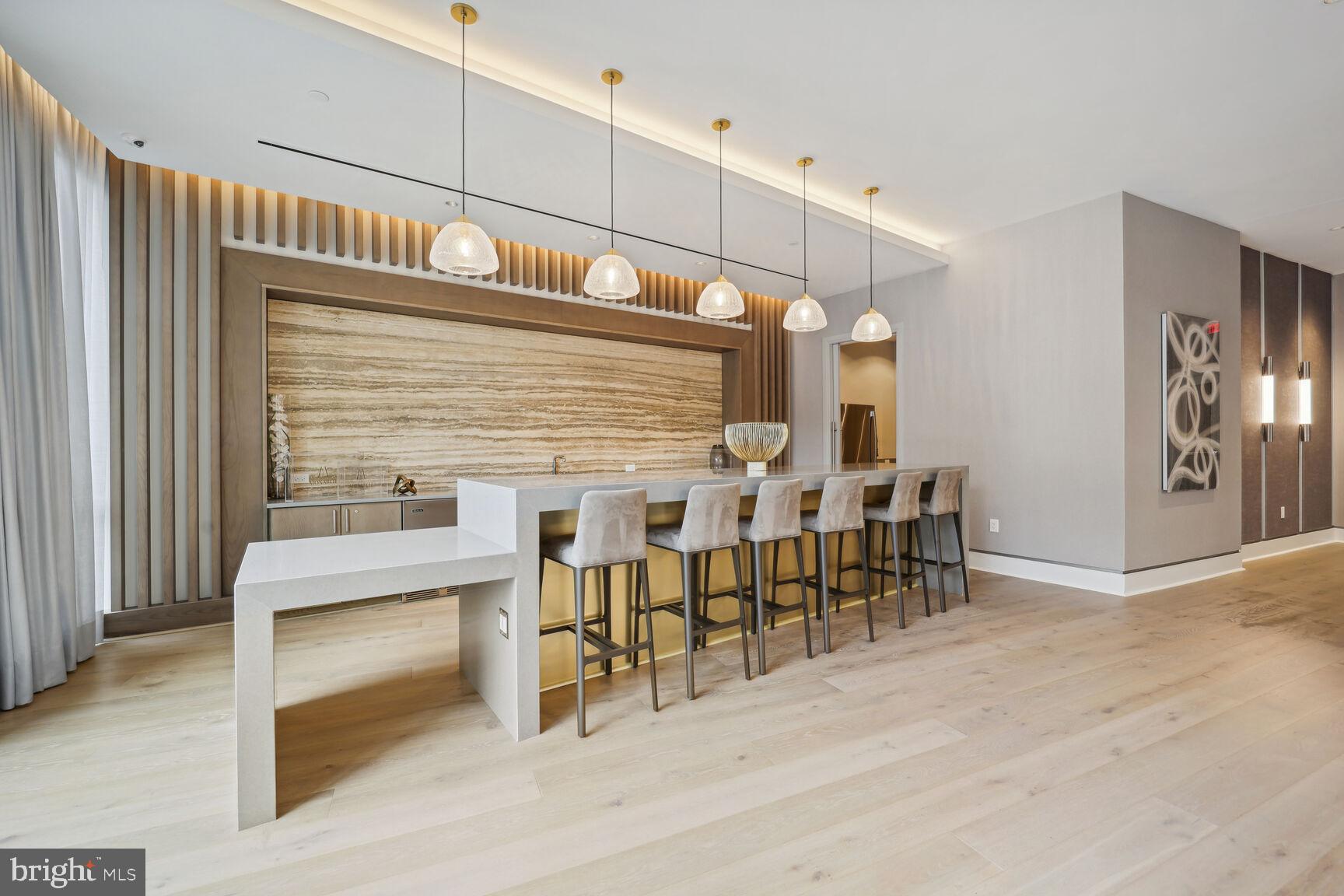 TYSONS CORNER - Residential