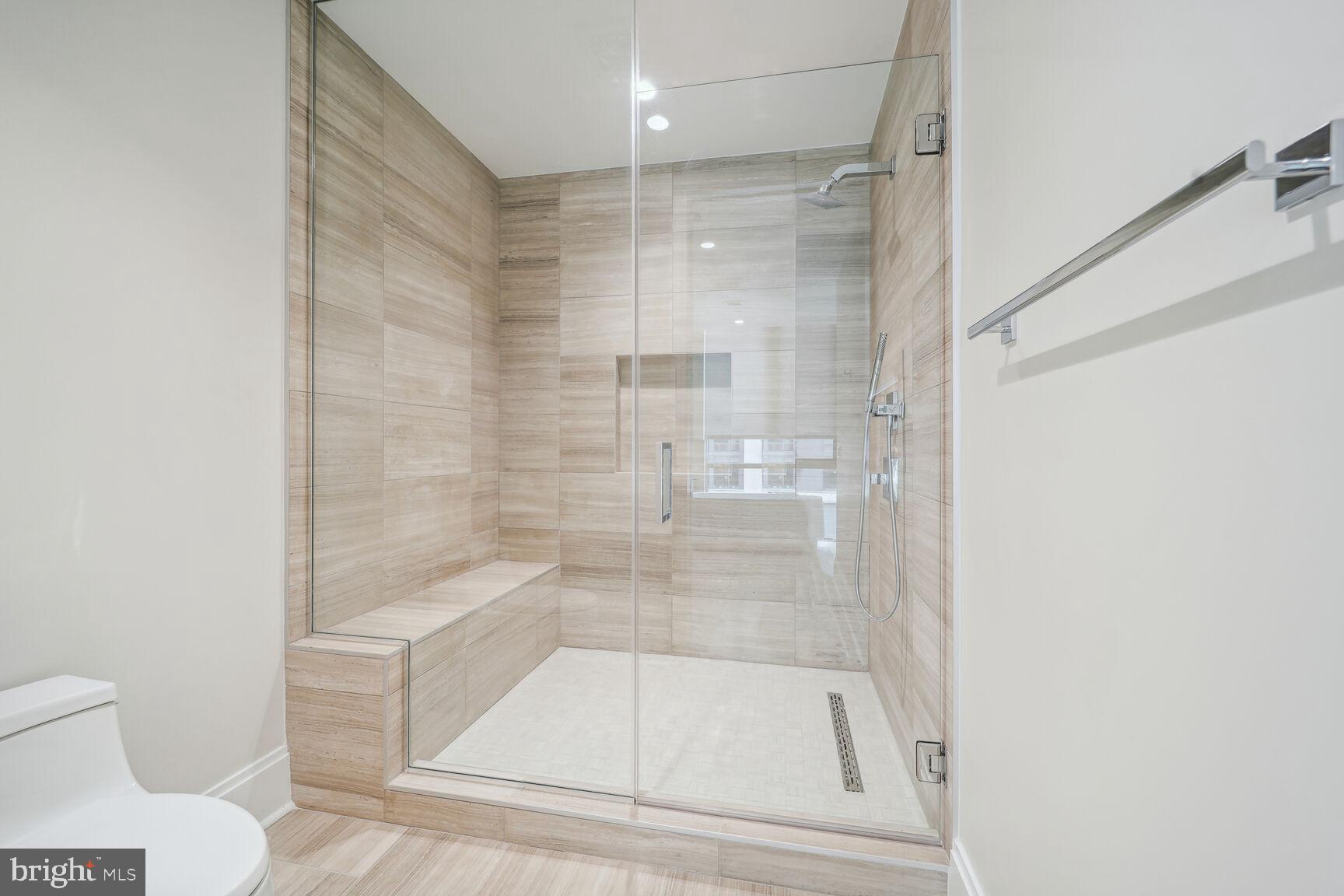 TYSONS CORNER - Residential