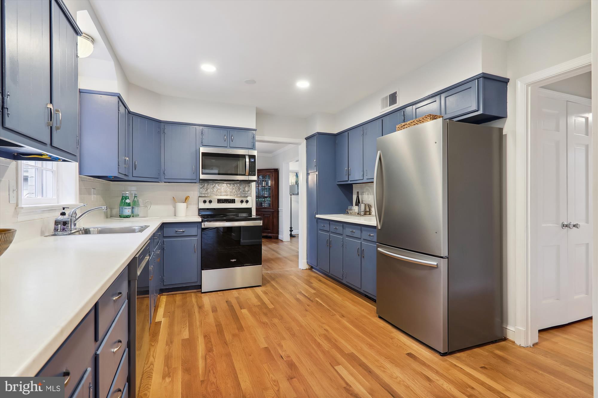 MONTROSE WOODS - Residential