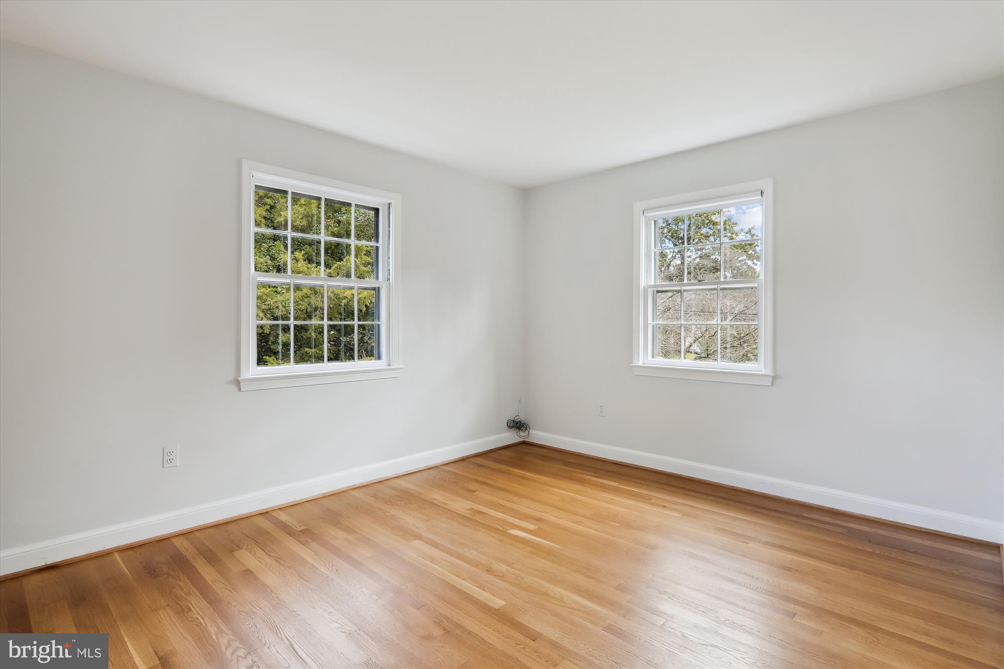 MONTROSE WOODS - Residential