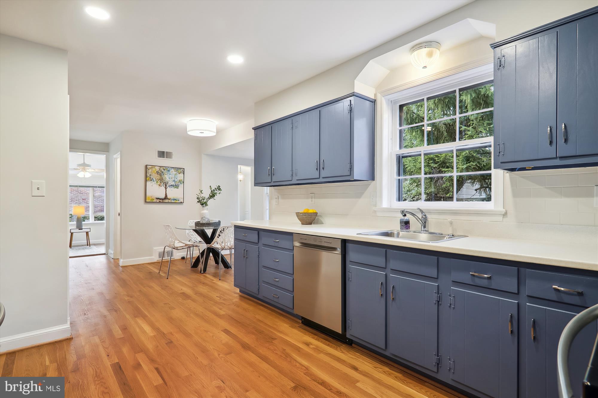 MONTROSE WOODS - Residential