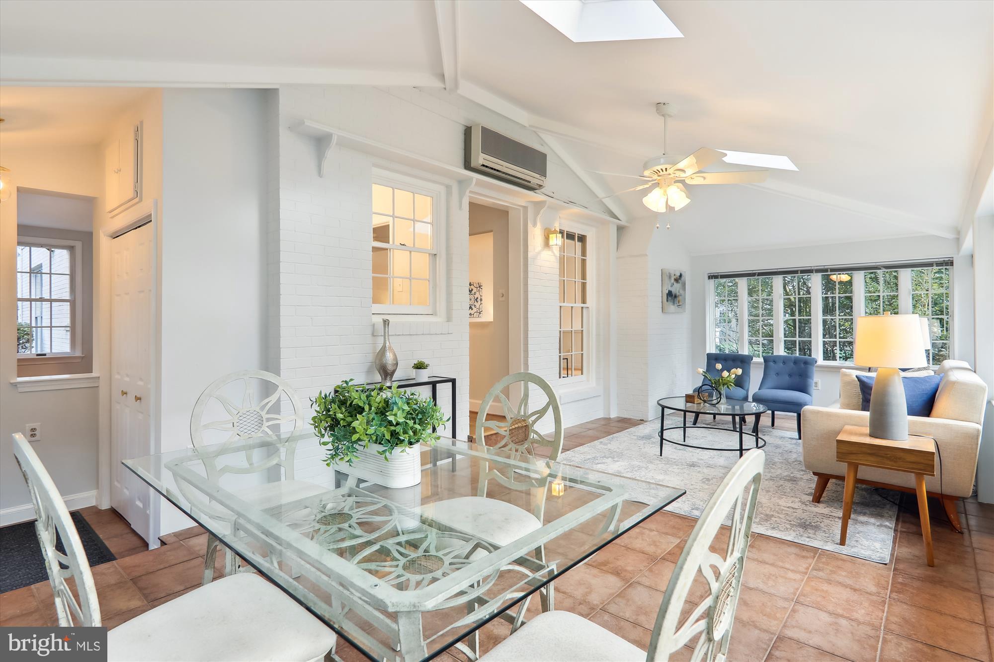 MONTROSE WOODS - Residential