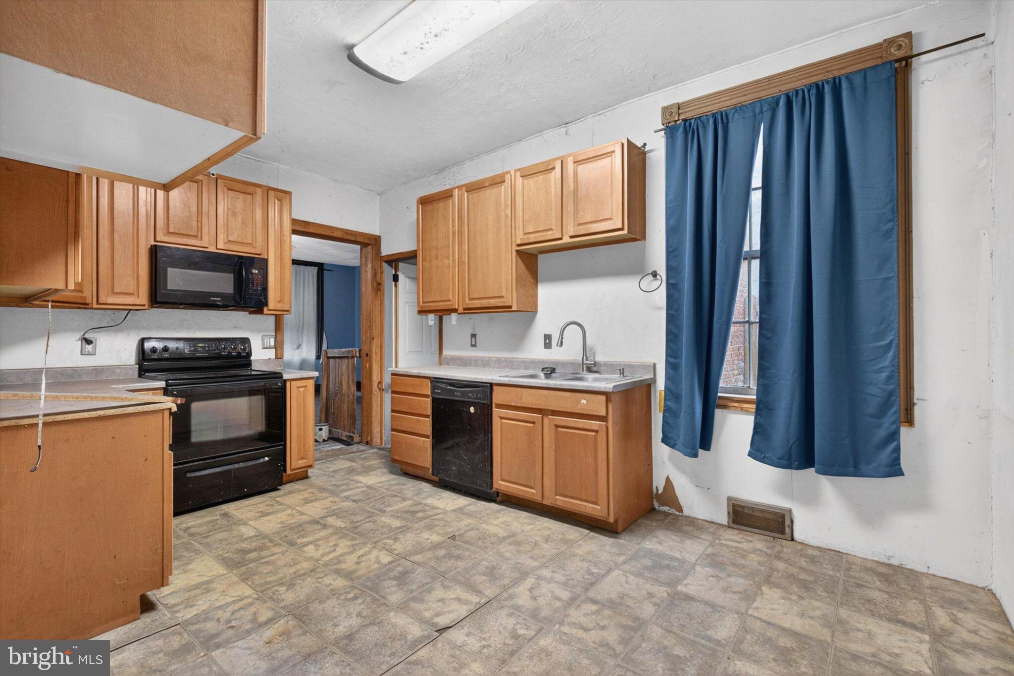 NEWVILLE BOROUGH - Residential