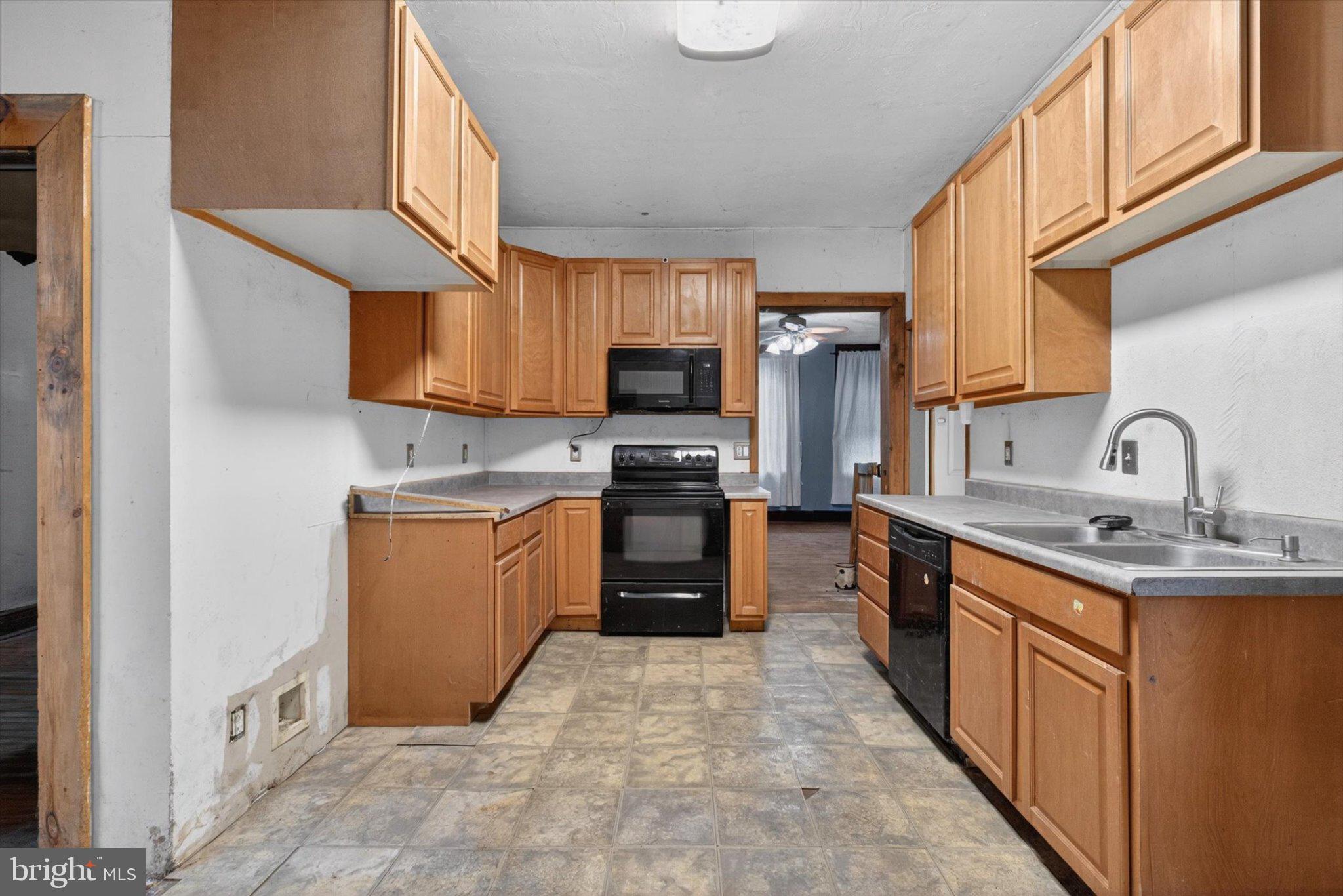 NEWVILLE BOROUGH - Residential