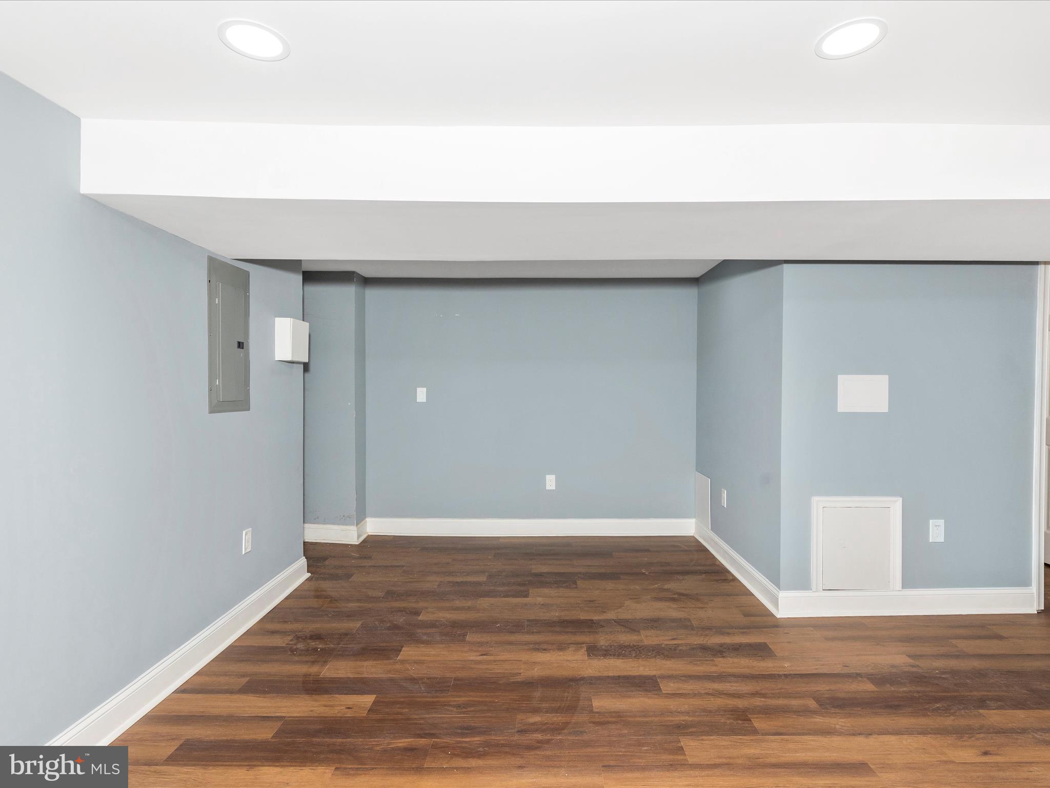 PARK HEIGHTS - Residential Lease