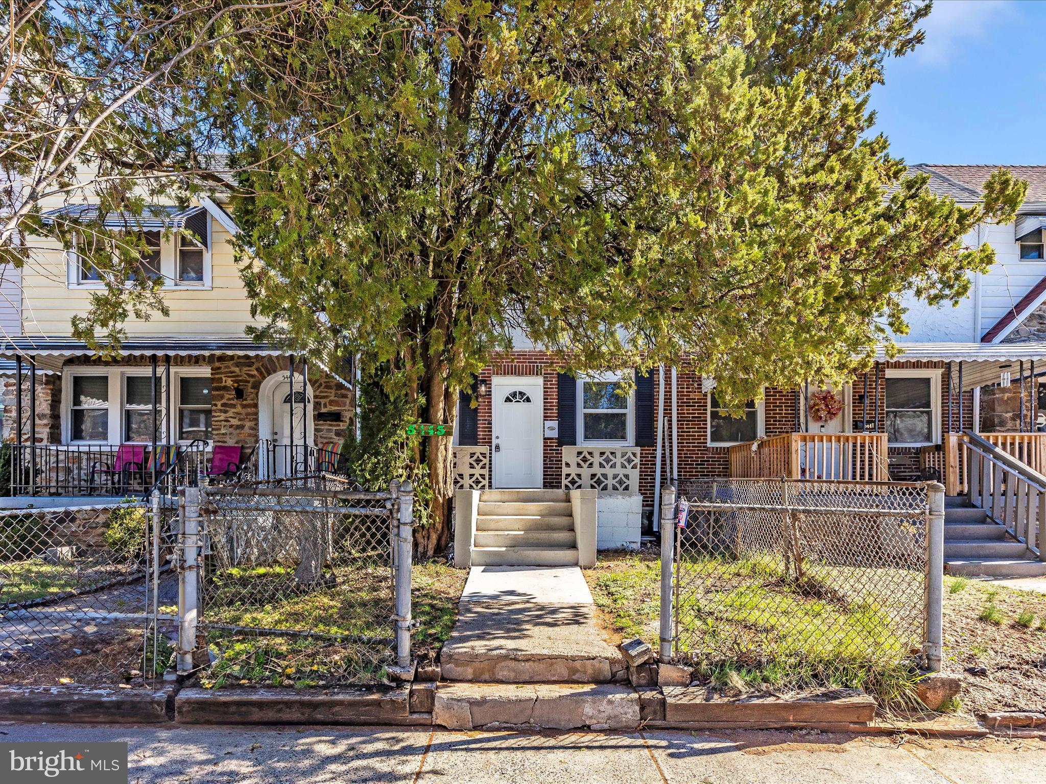 PARK HEIGHTS - Residential Lease