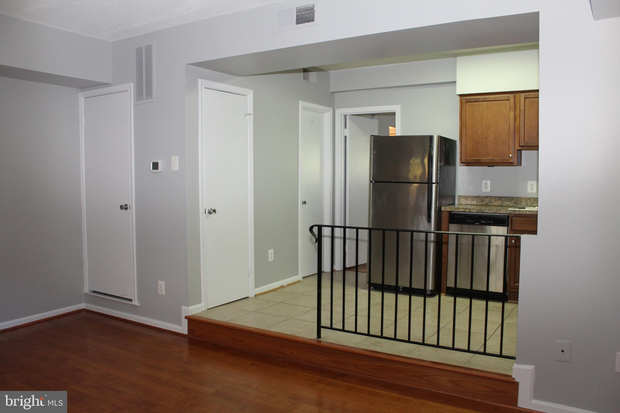 BEDFORD PARK - Residential Lease