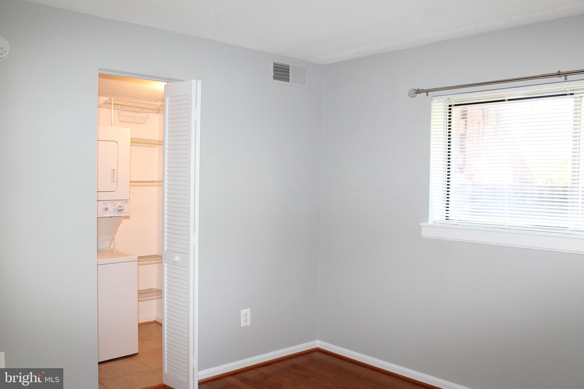 BEDFORD PARK - Residential Lease