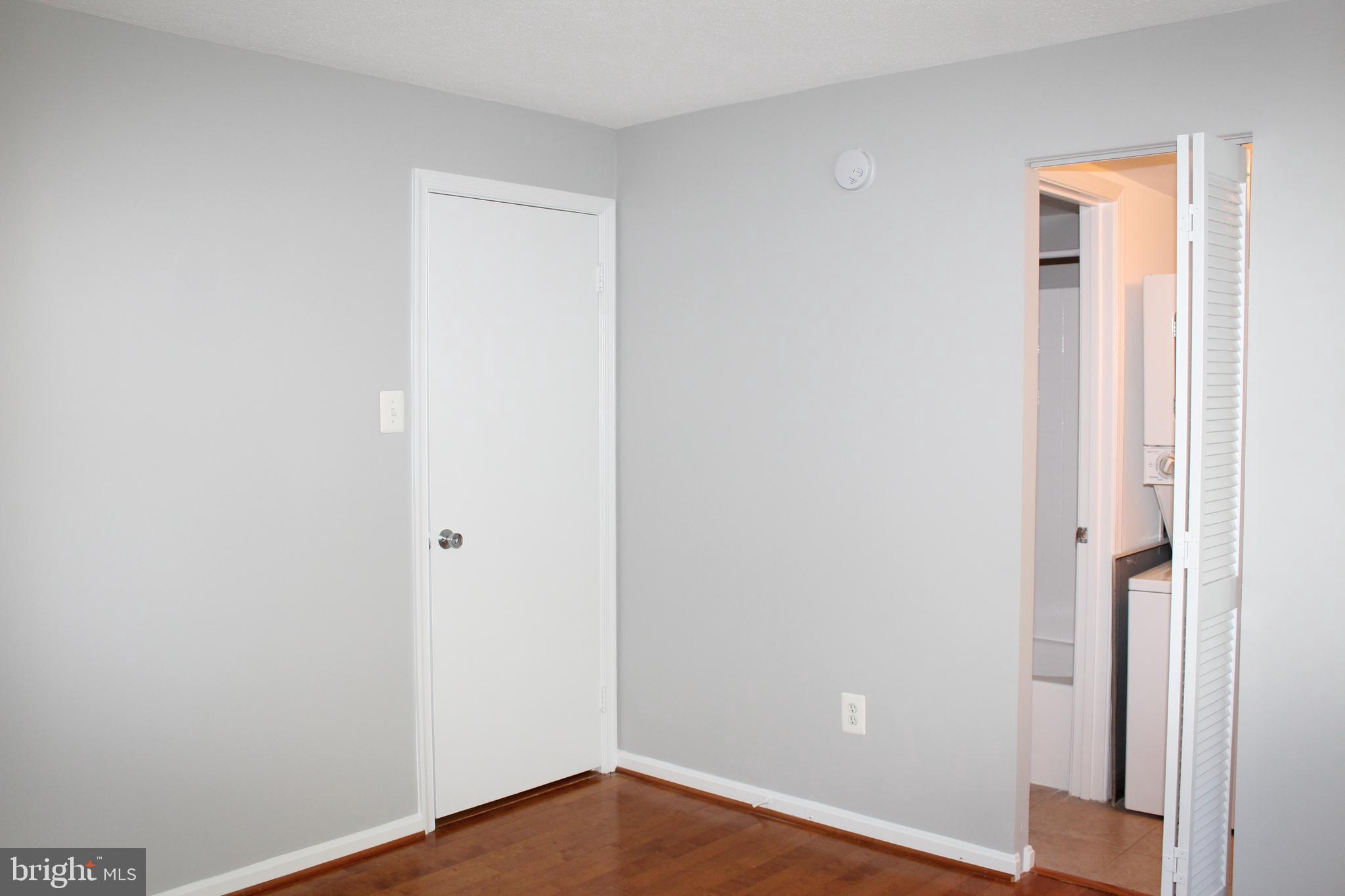 BEDFORD PARK - Residential Lease