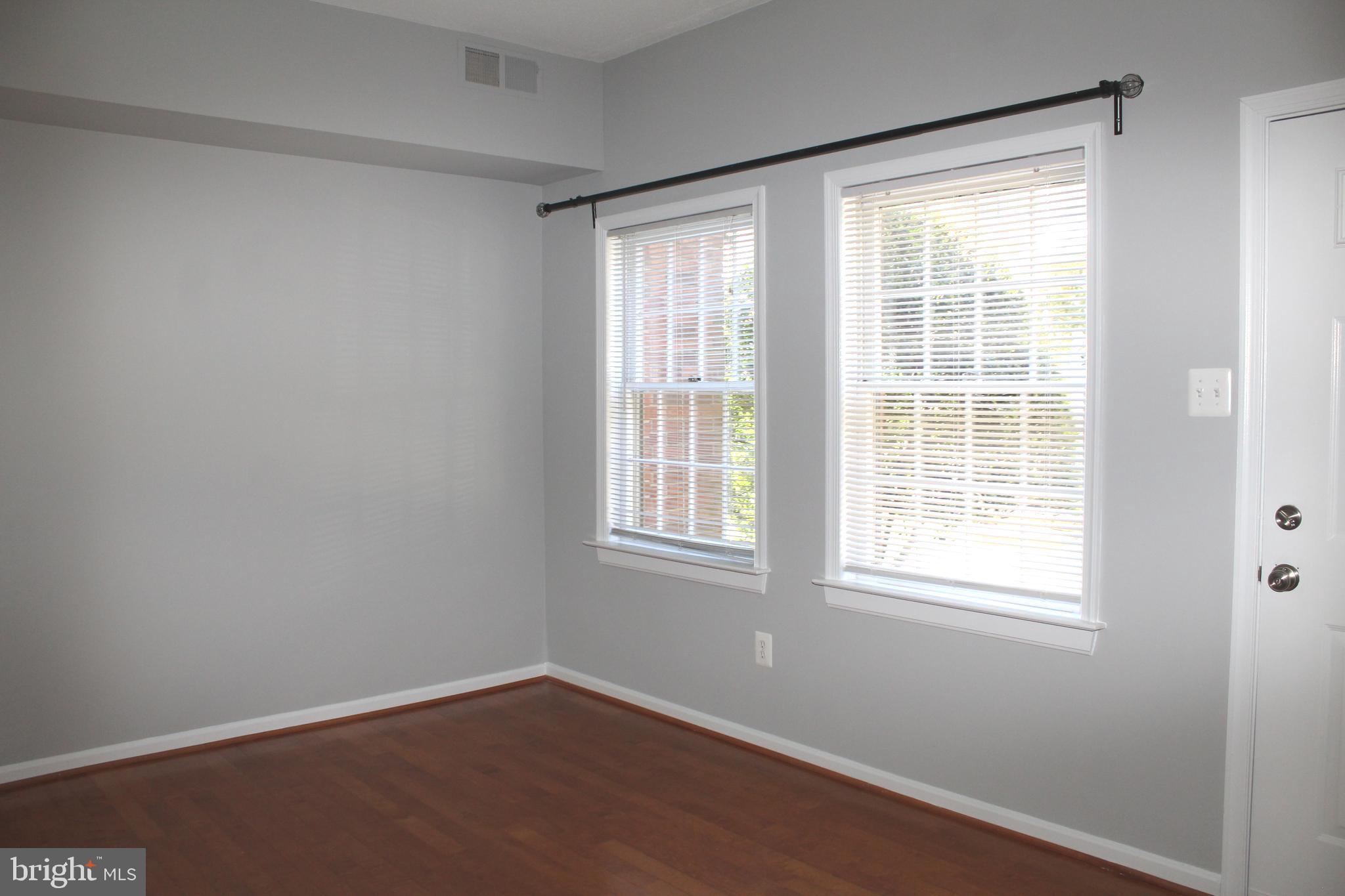 BEDFORD PARK - Residential Lease