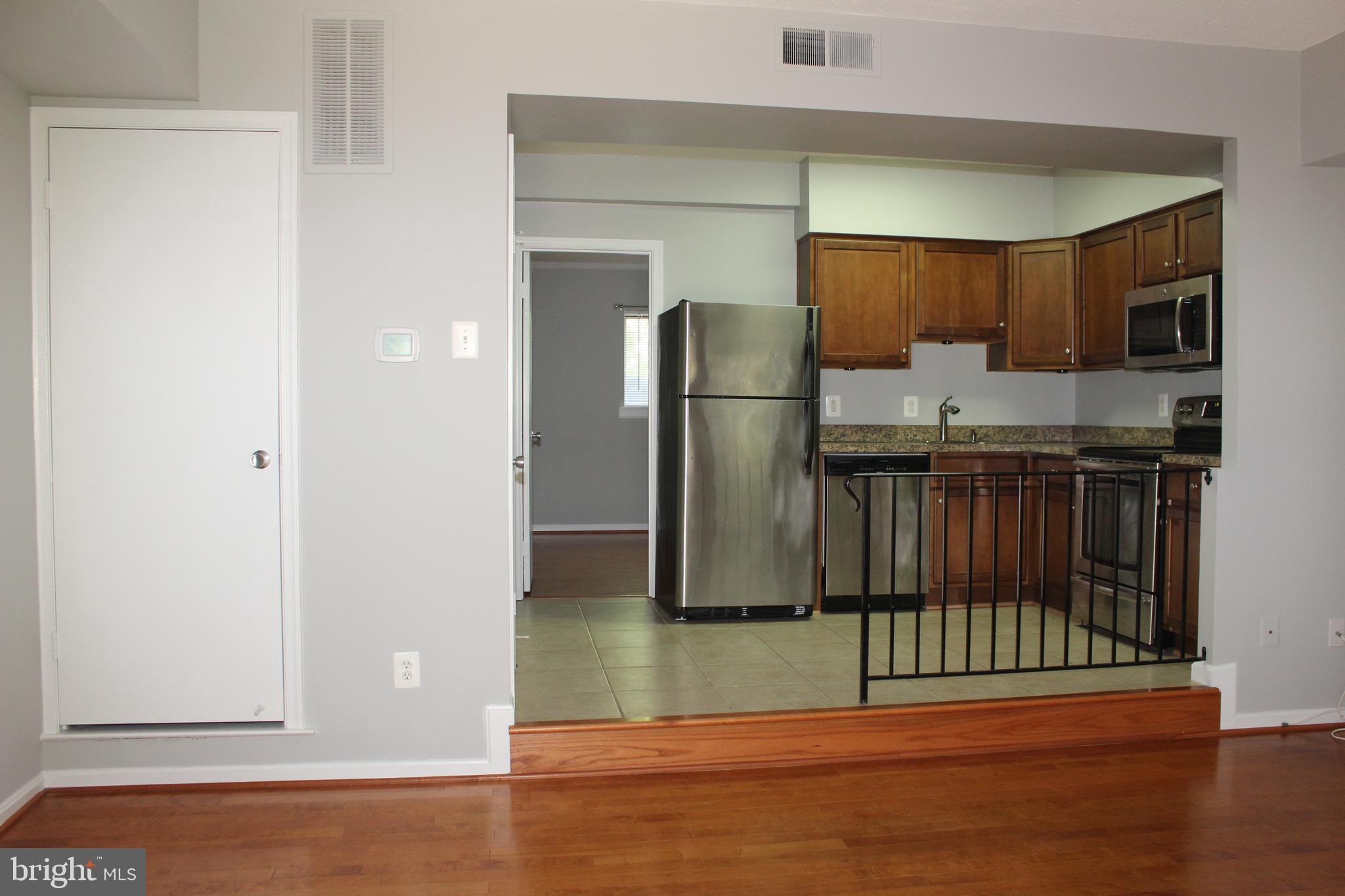 BEDFORD PARK - Residential Lease