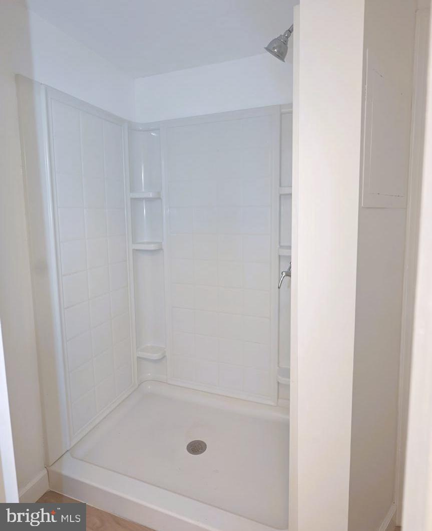 KENWOOD BEACH - Residential