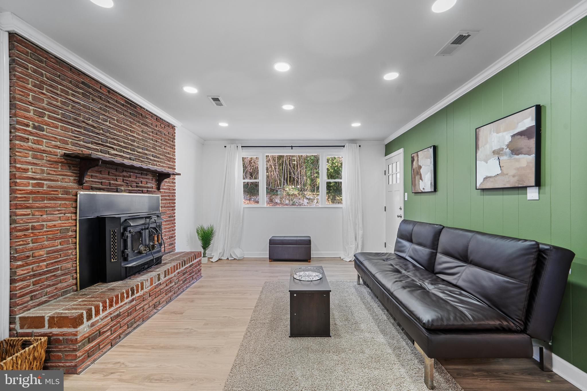 KENWOOD BEACH - Residential