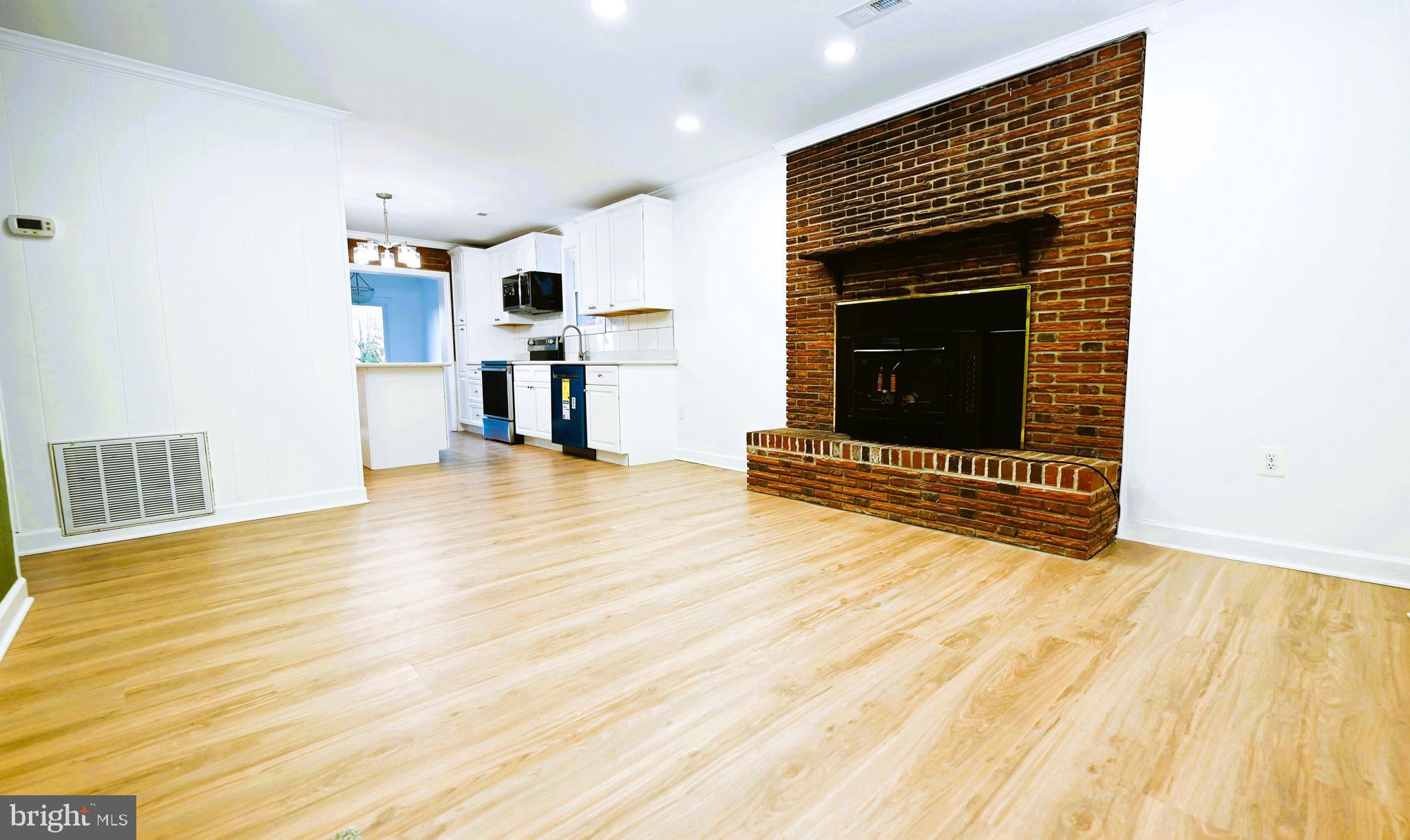 KENWOOD BEACH - Residential