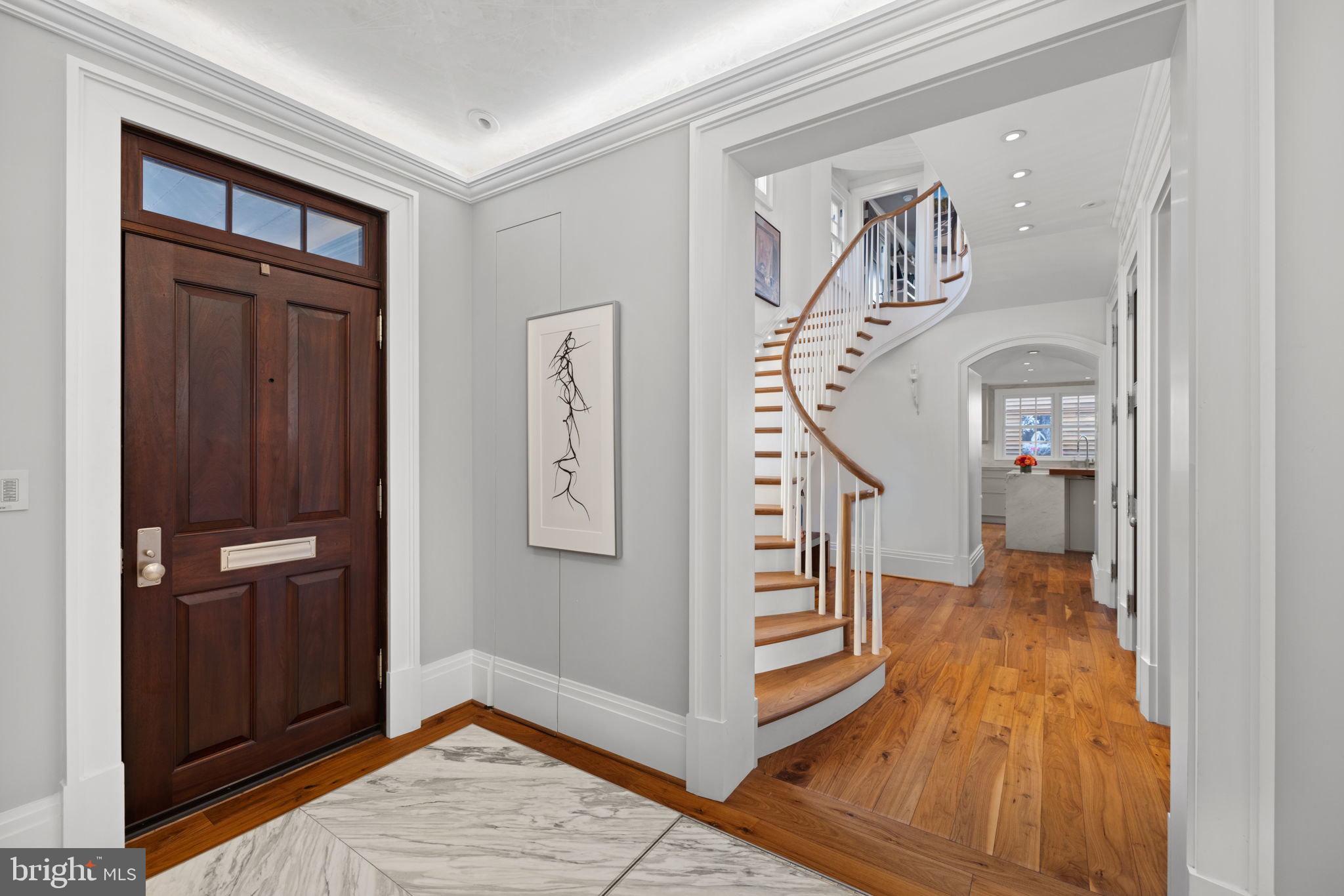 GEORGETOWN - Residential