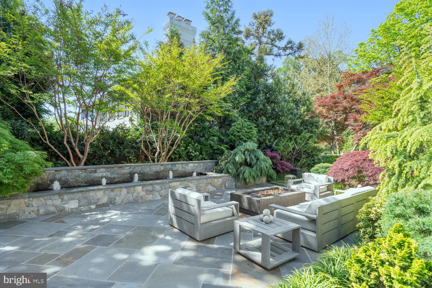 GEORGETOWN - Residential