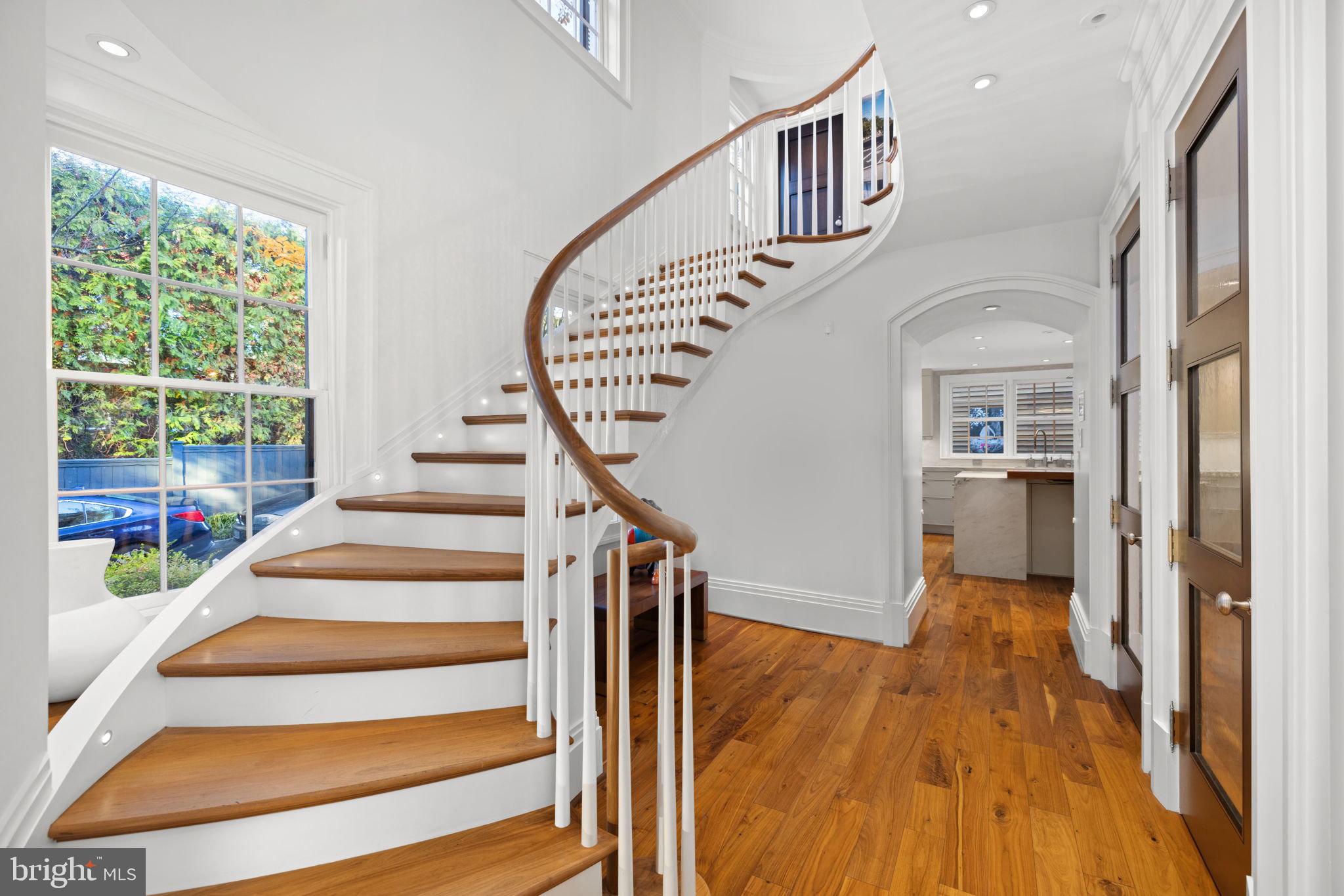 GEORGETOWN - Residential
