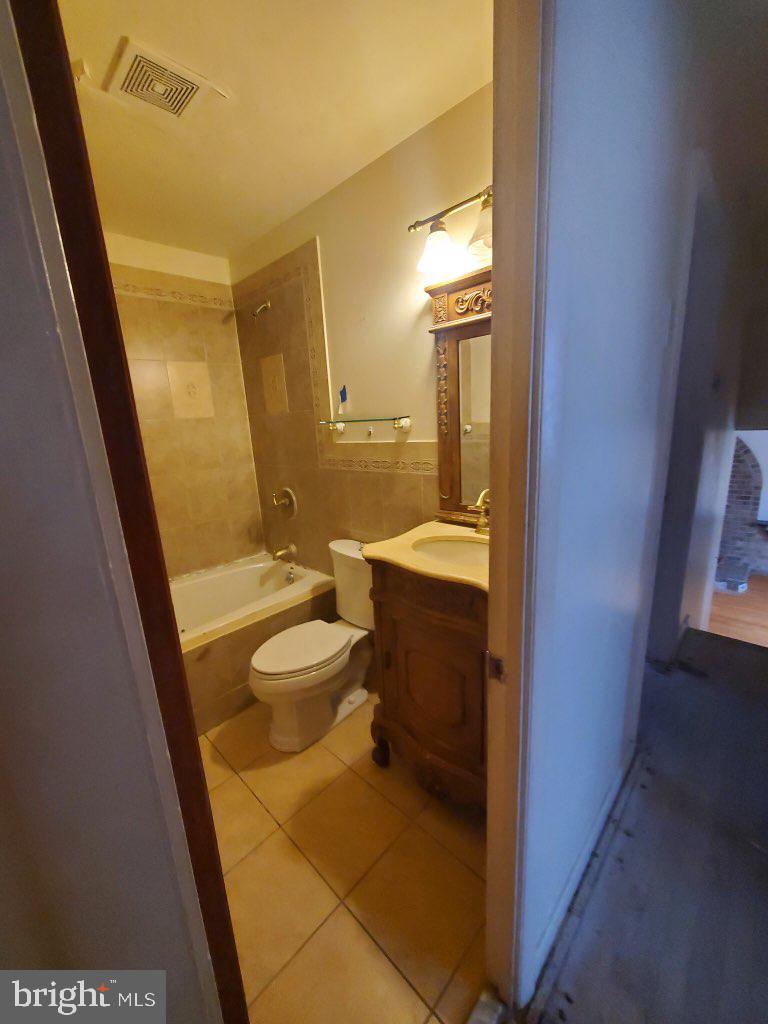 WESTCHESTER ESTATES - Residential