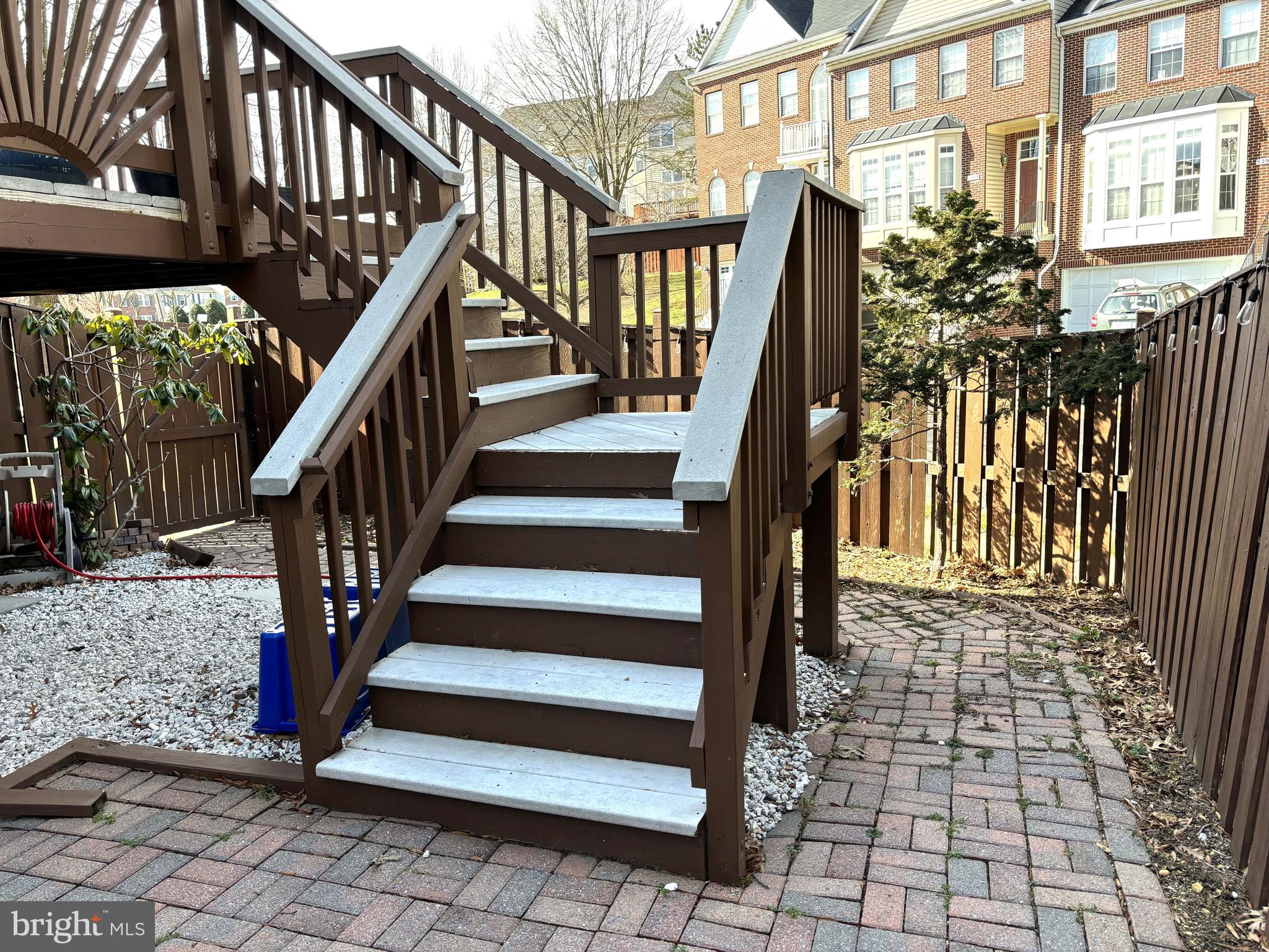 KINGSTOWNE - Residential Lease