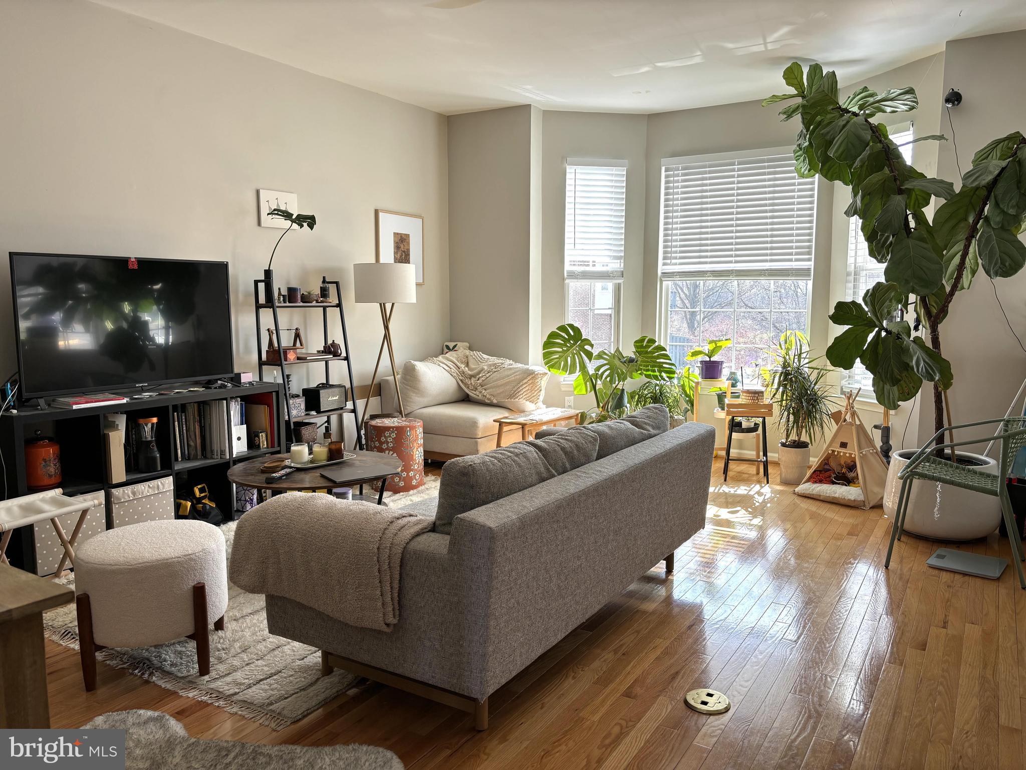 KINGSTOWNE - Residential Lease