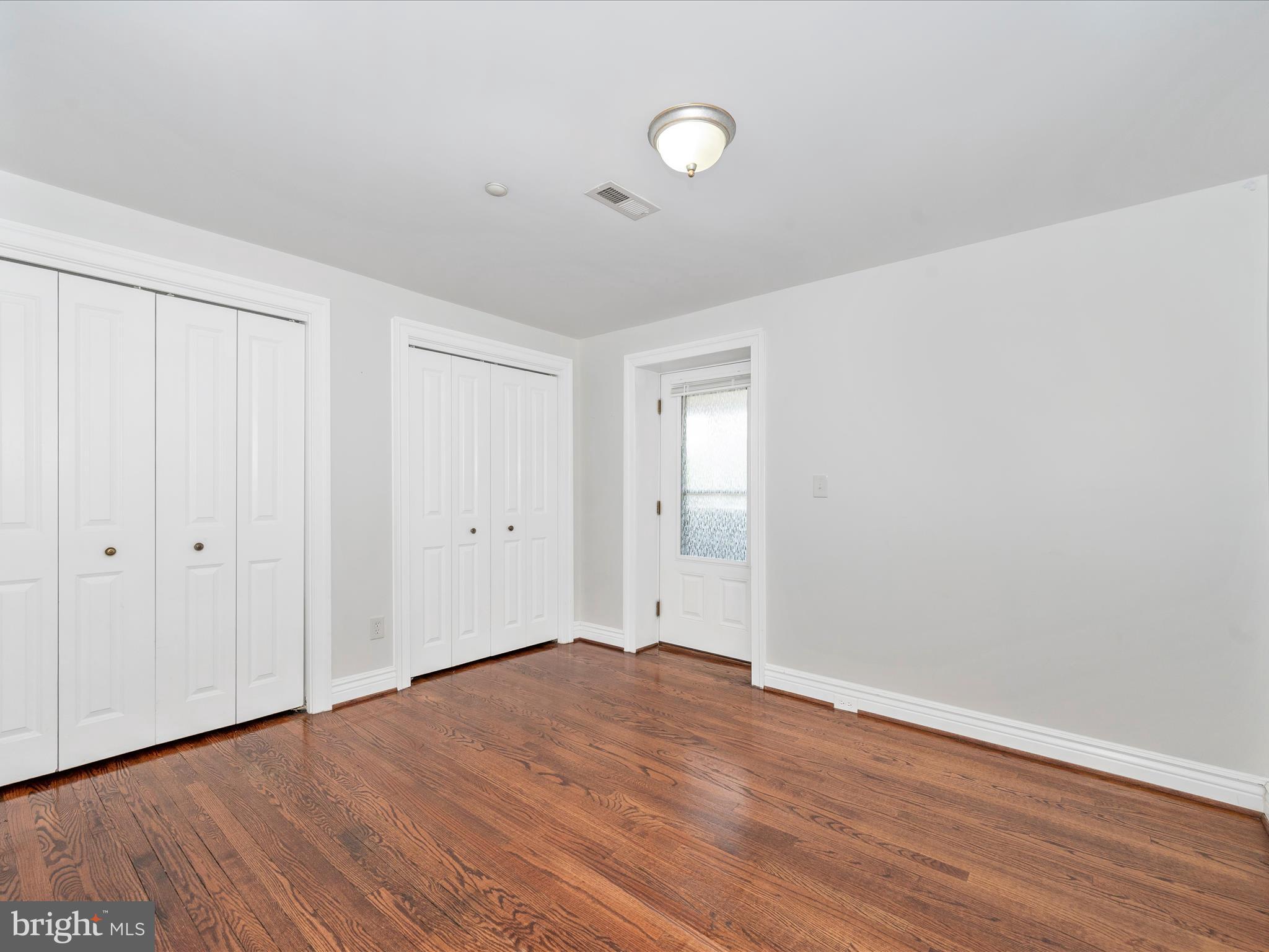 MOUNT PROSPECT - Residential