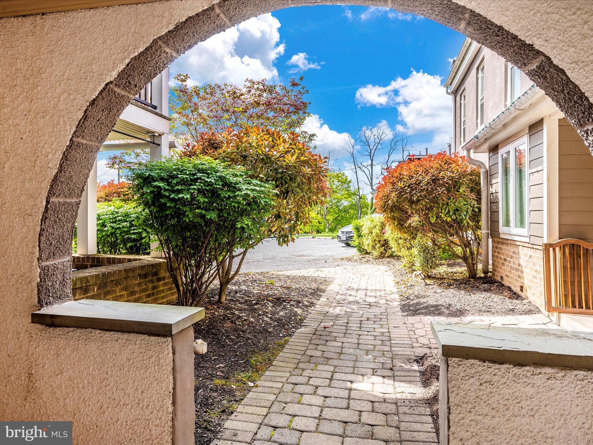 MOUNT PROSPECT - Residential