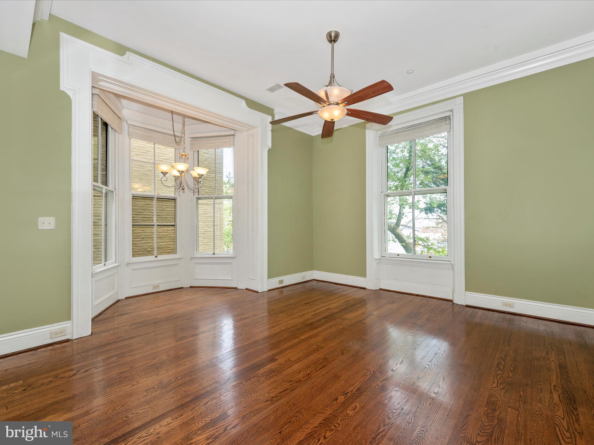 MOUNT PROSPECT - Residential