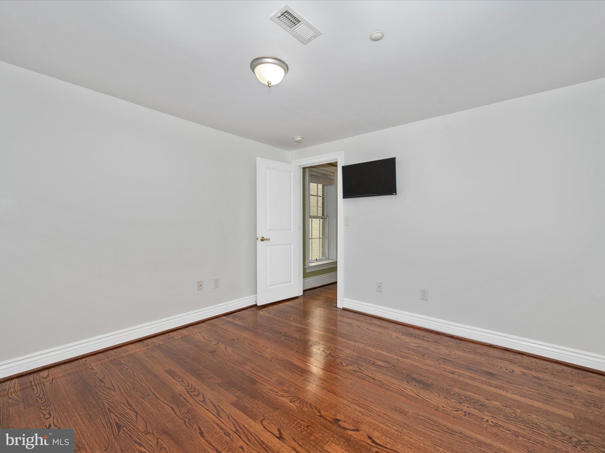 MOUNT PROSPECT - Residential